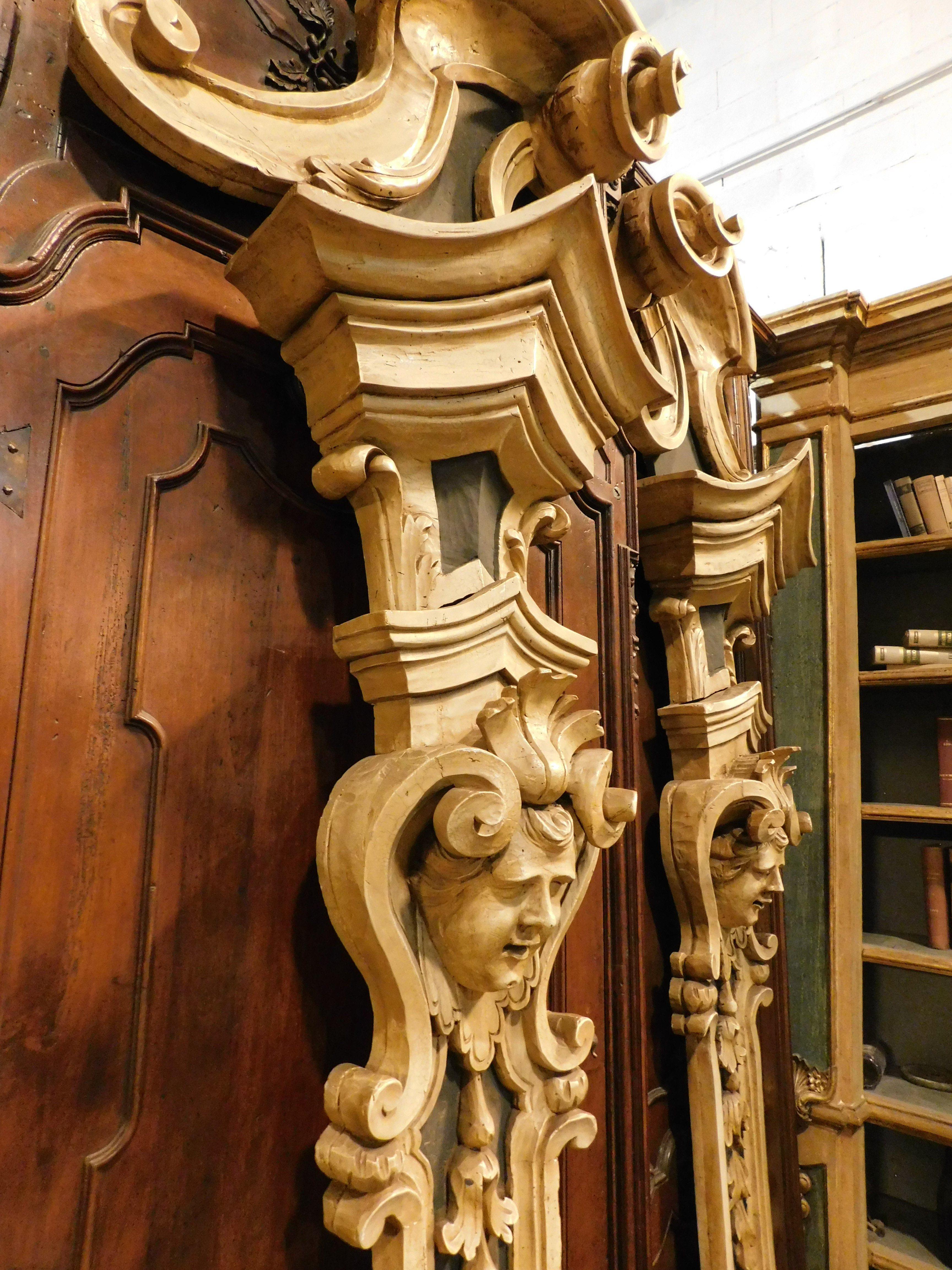 Poplar pair of carved column pilasters, richly carved and lacquered, Italy For Sale
