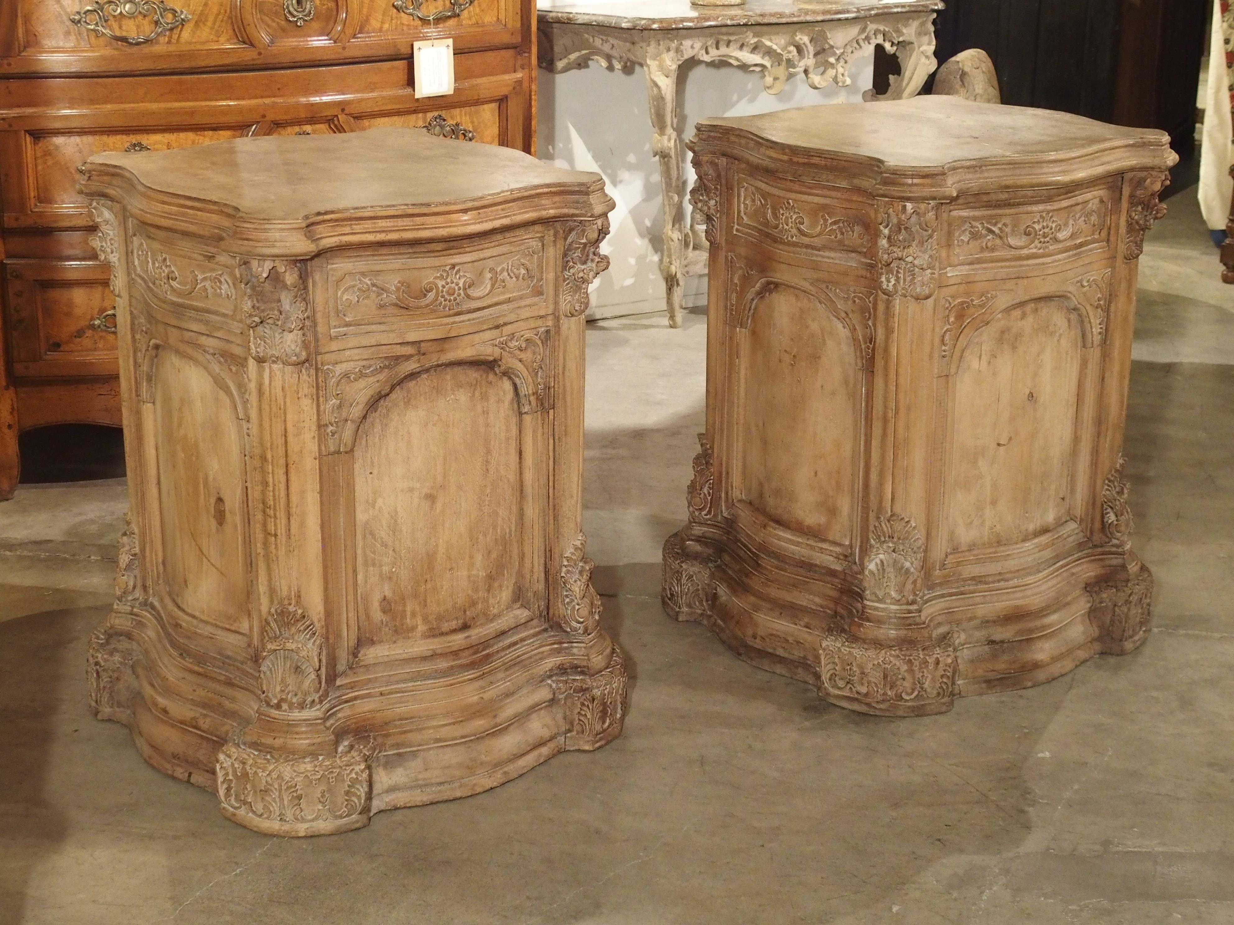 Pair of Carved French Regence Style Pedestals In Good Condition In Dallas, TX