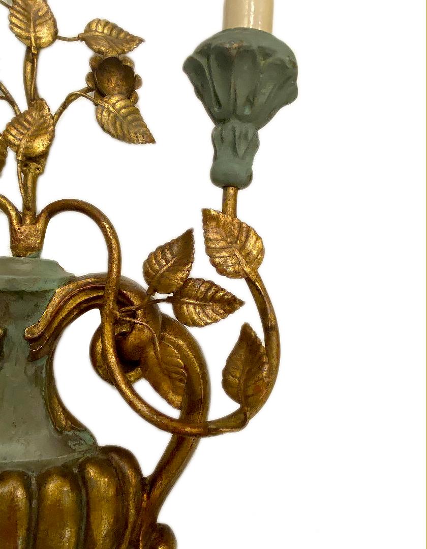 Italian Set of 4 Carved and Giltwood Sconces For Sale