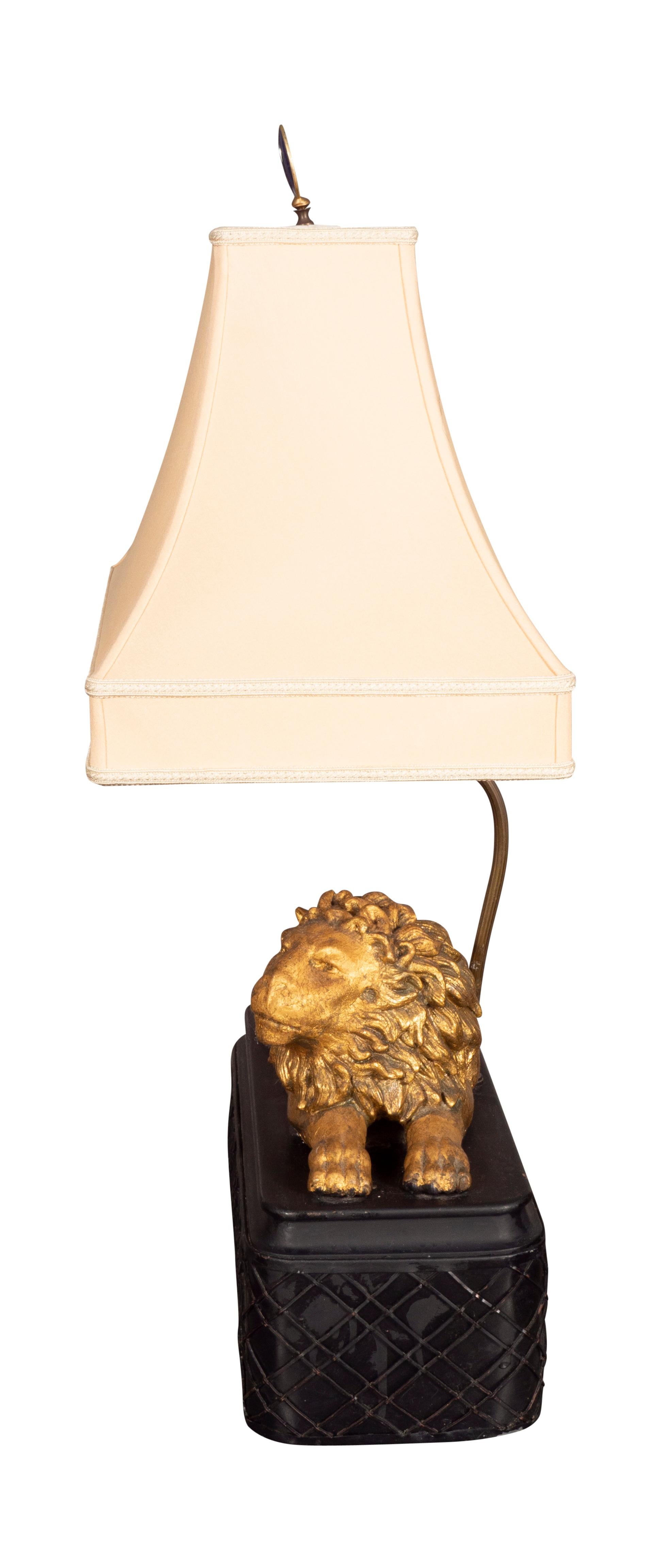 Pair of Carved Giltwood Lion Table Lamps 6