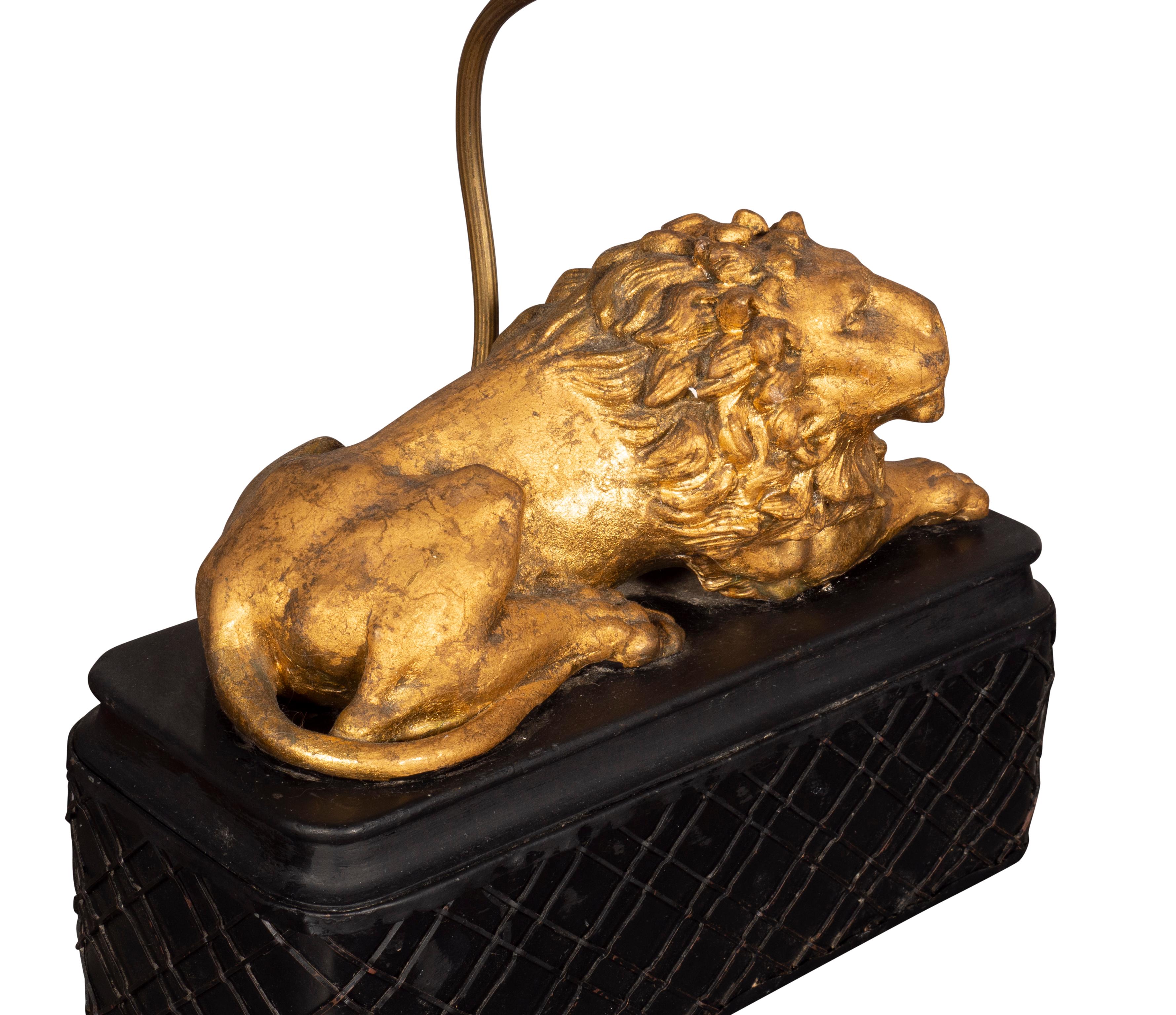 Pair of Carved Giltwood Lion Table Lamps 14