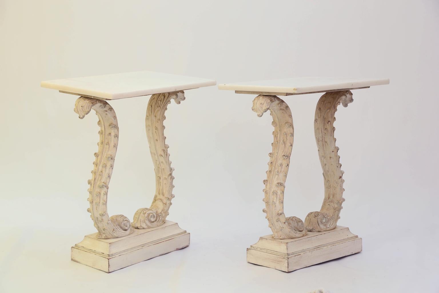 Pair of Carved Italian End Tables In Good Condition In West Palm Beach, FL