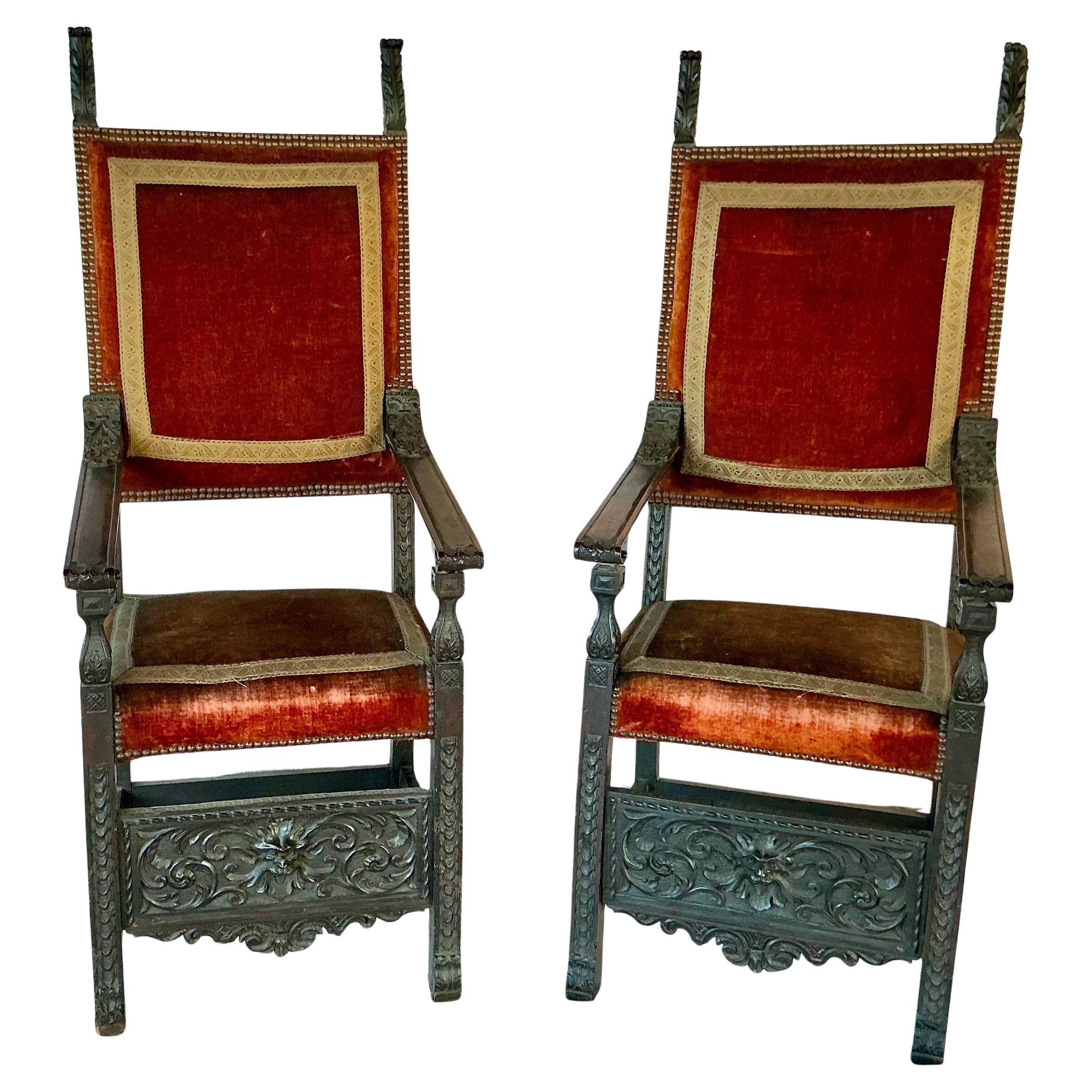 Giacobiano Coppia di poltrone giacobiane intagliate in vendita