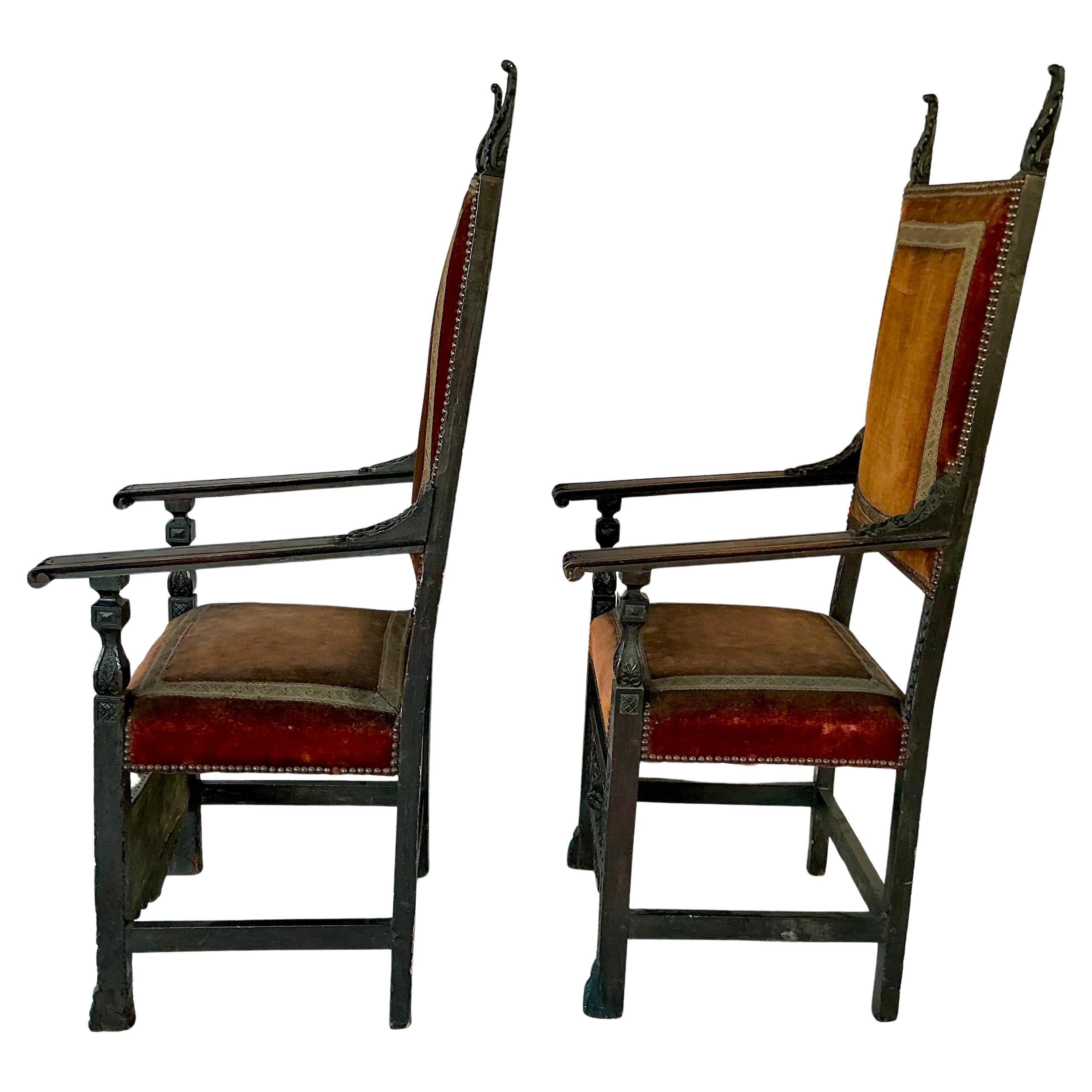 Britannico Coppia di poltrone giacobiane intagliate in vendita