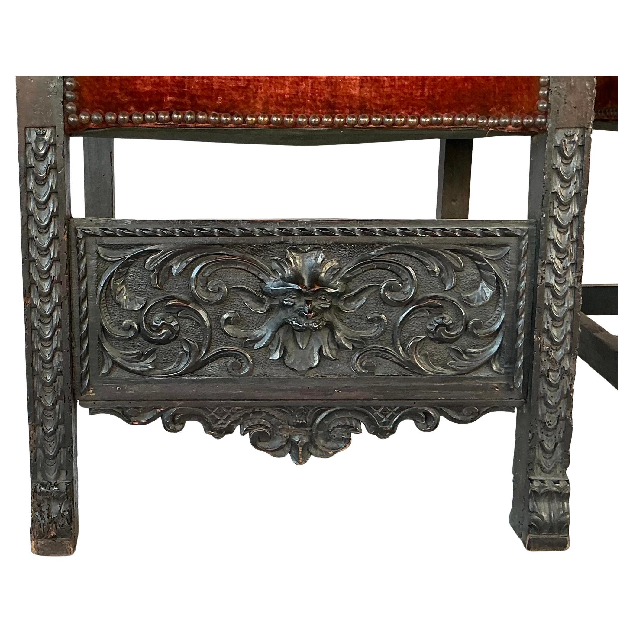 Tappezzeria Coppia di poltrone giacobiane intagliate in vendita