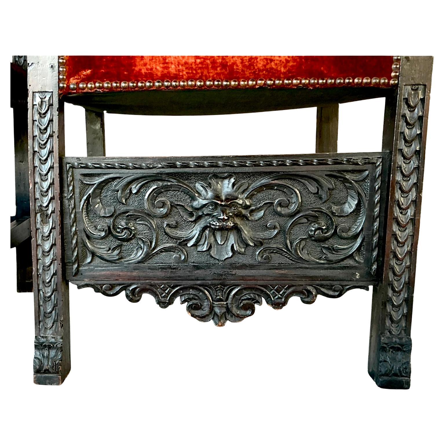 Coppia di poltrone giacobiane intagliate in vendita 1