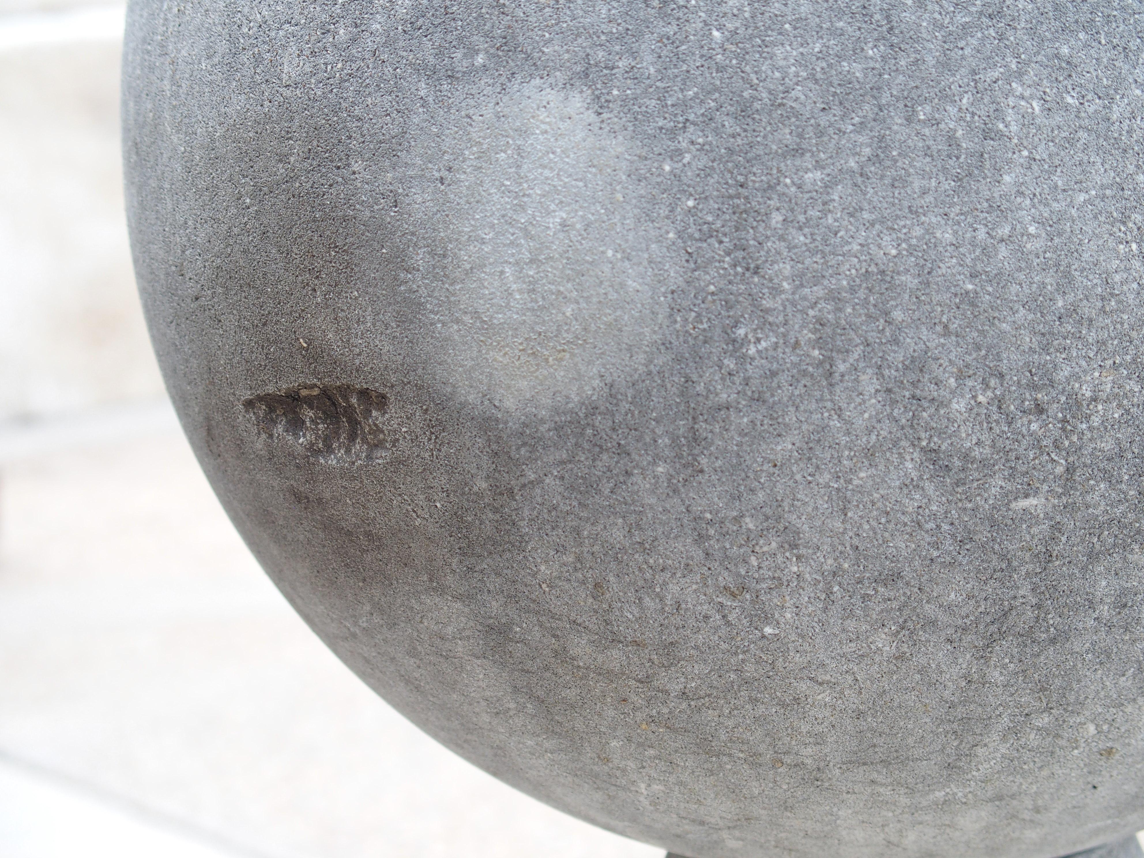 Paire d'épis de faîtage en pierre calcaire sculptée d'Italie en vente 1