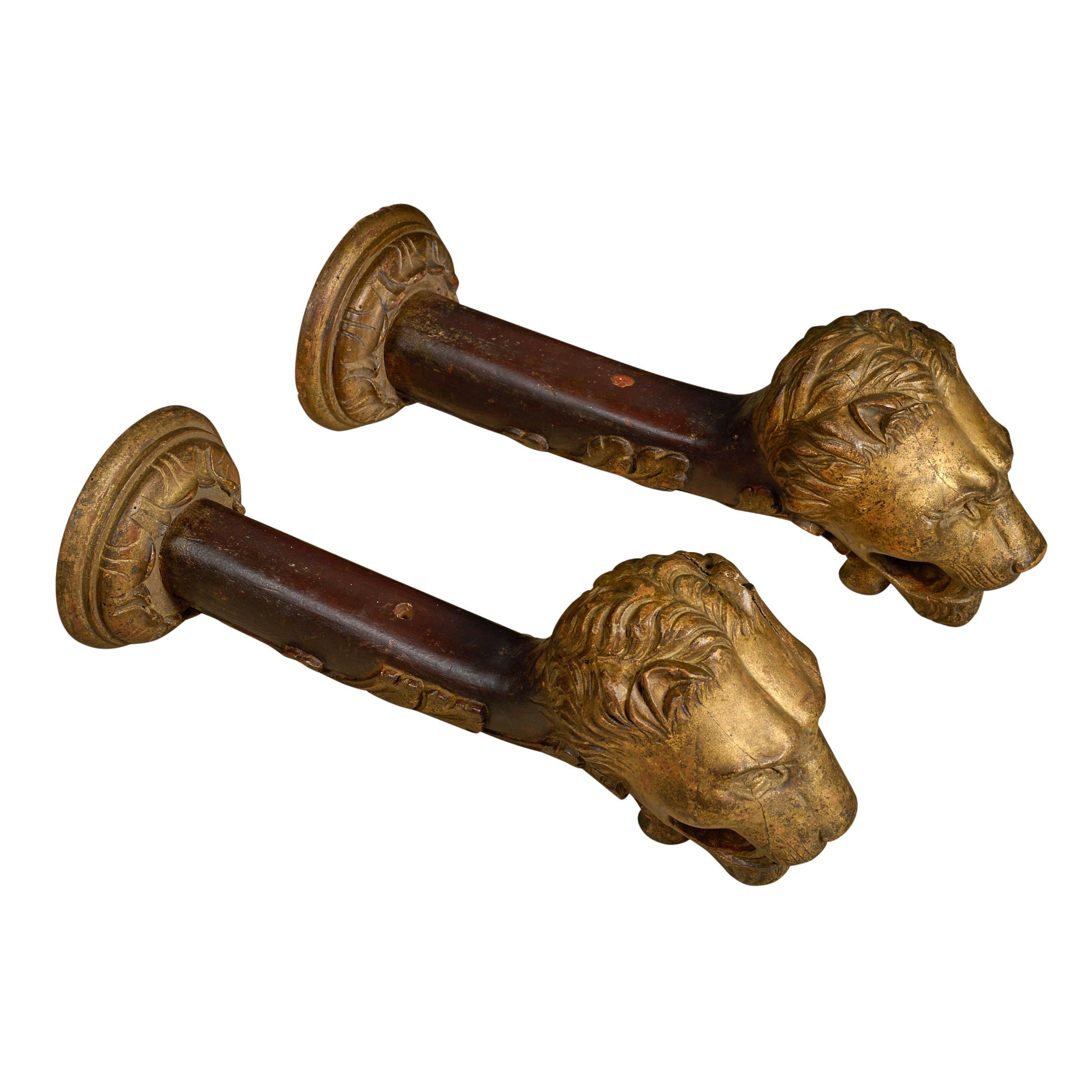 18th Century and Earlier Pair of Carved Lion Head Curtain Rod Brackets