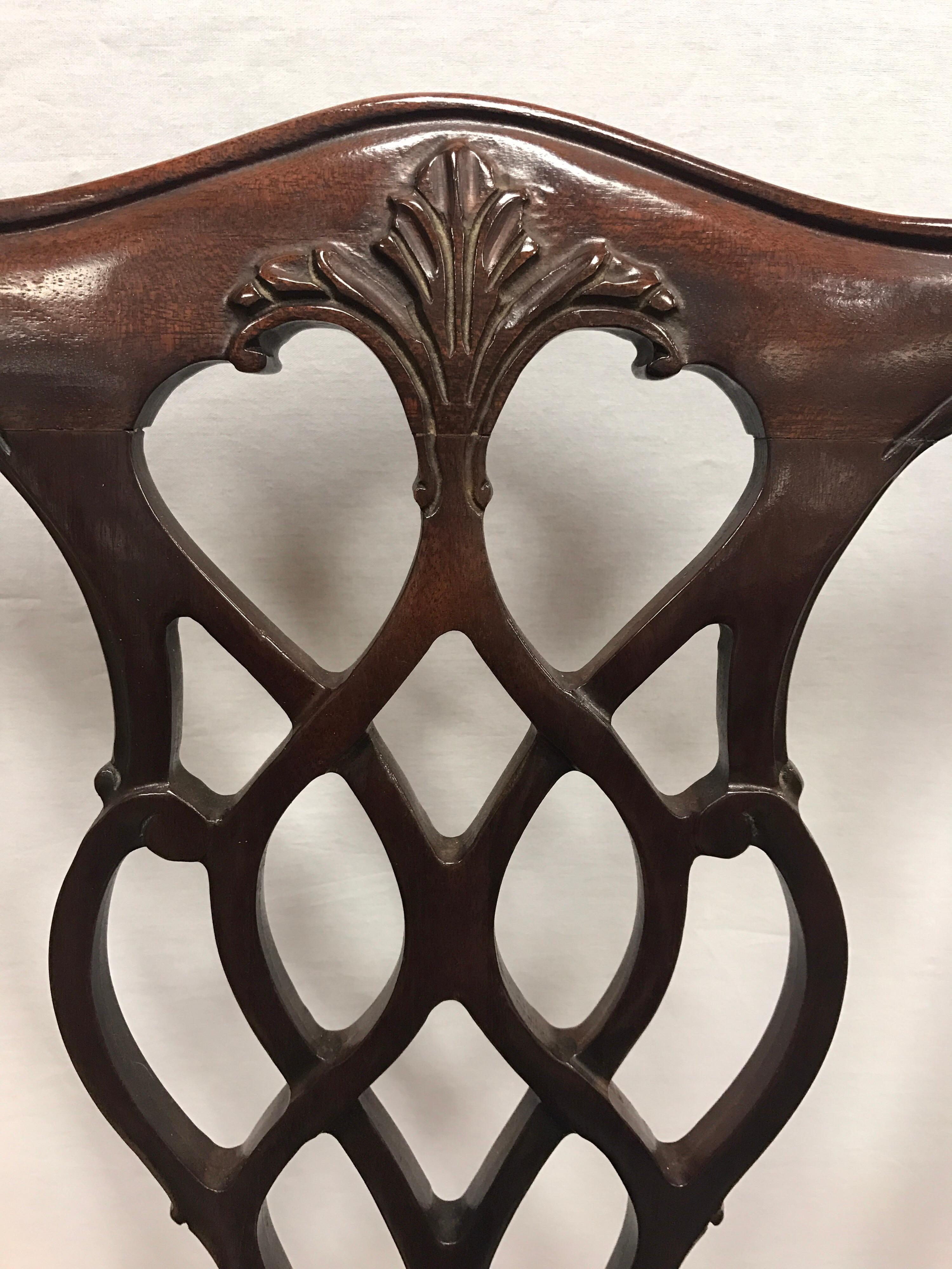 Pair of Carved Mahogany Chippendale Armchairs In Good Condition In West Hartford, CT