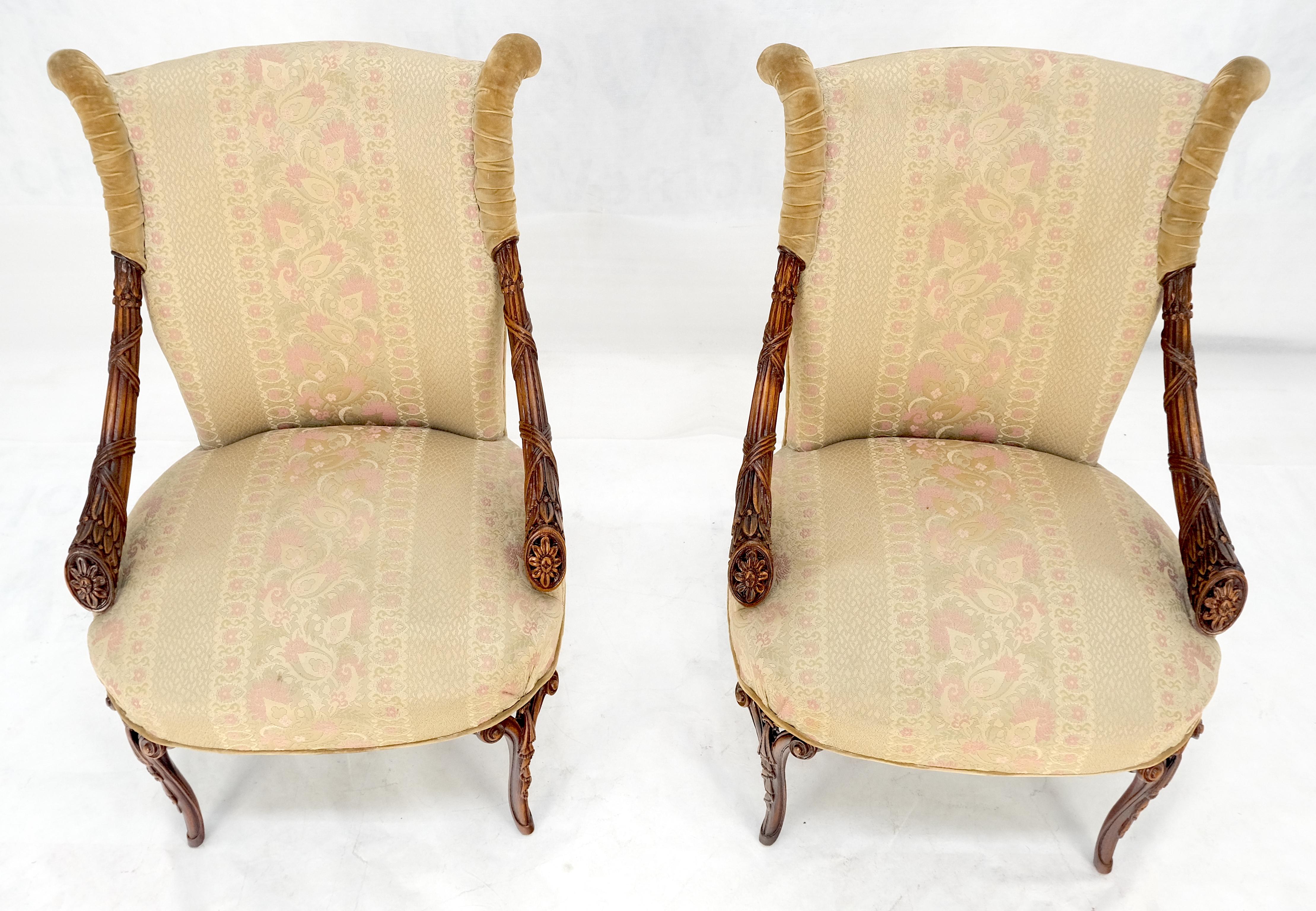 Intagliato Coppia di sedie da salotto in mogano intagliato in stile Regency Revival Pulito! in vendita