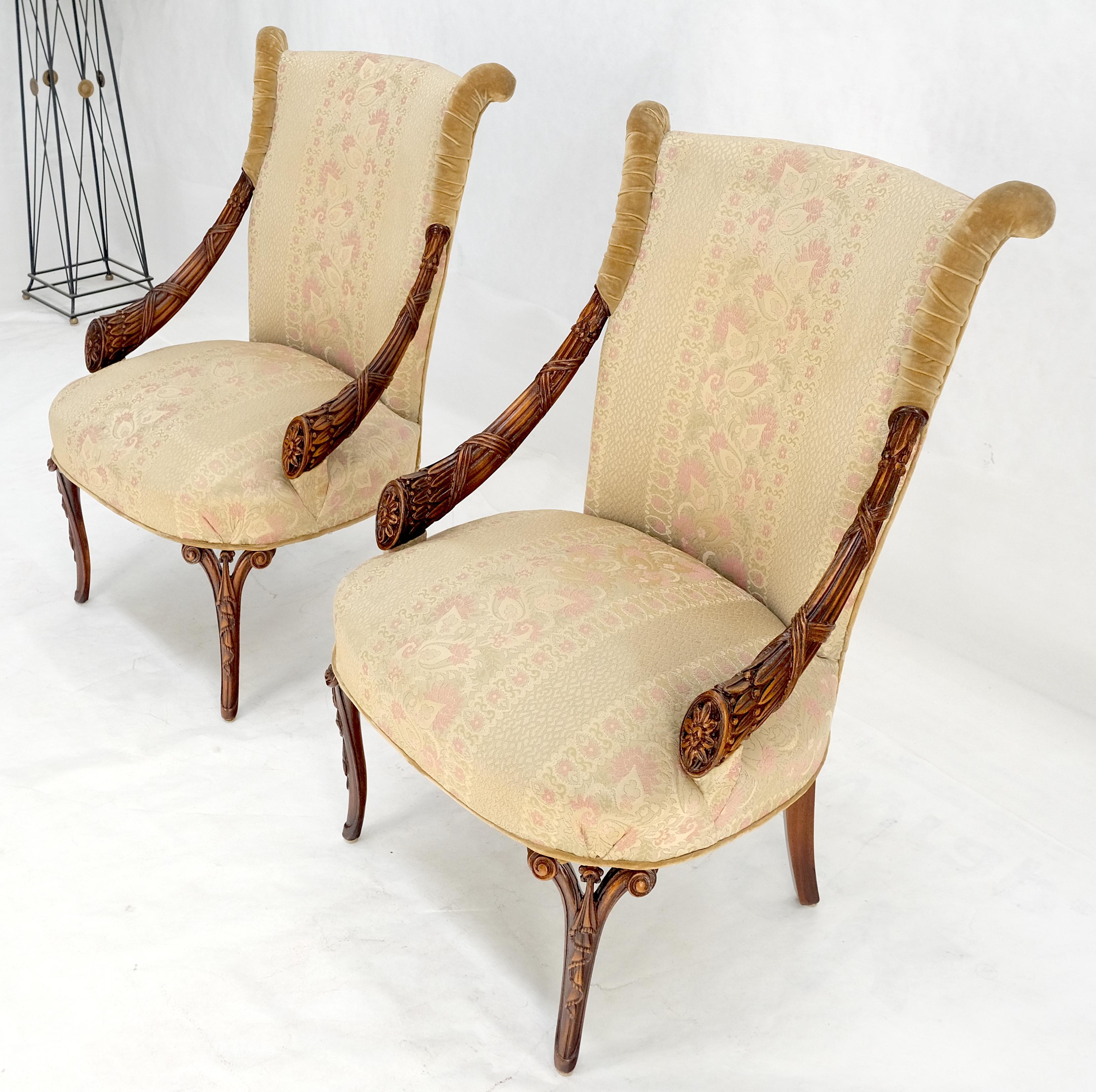 Coppia di sedie da salotto in mogano intagliato in stile Regency Revival Pulito! in vendita 1