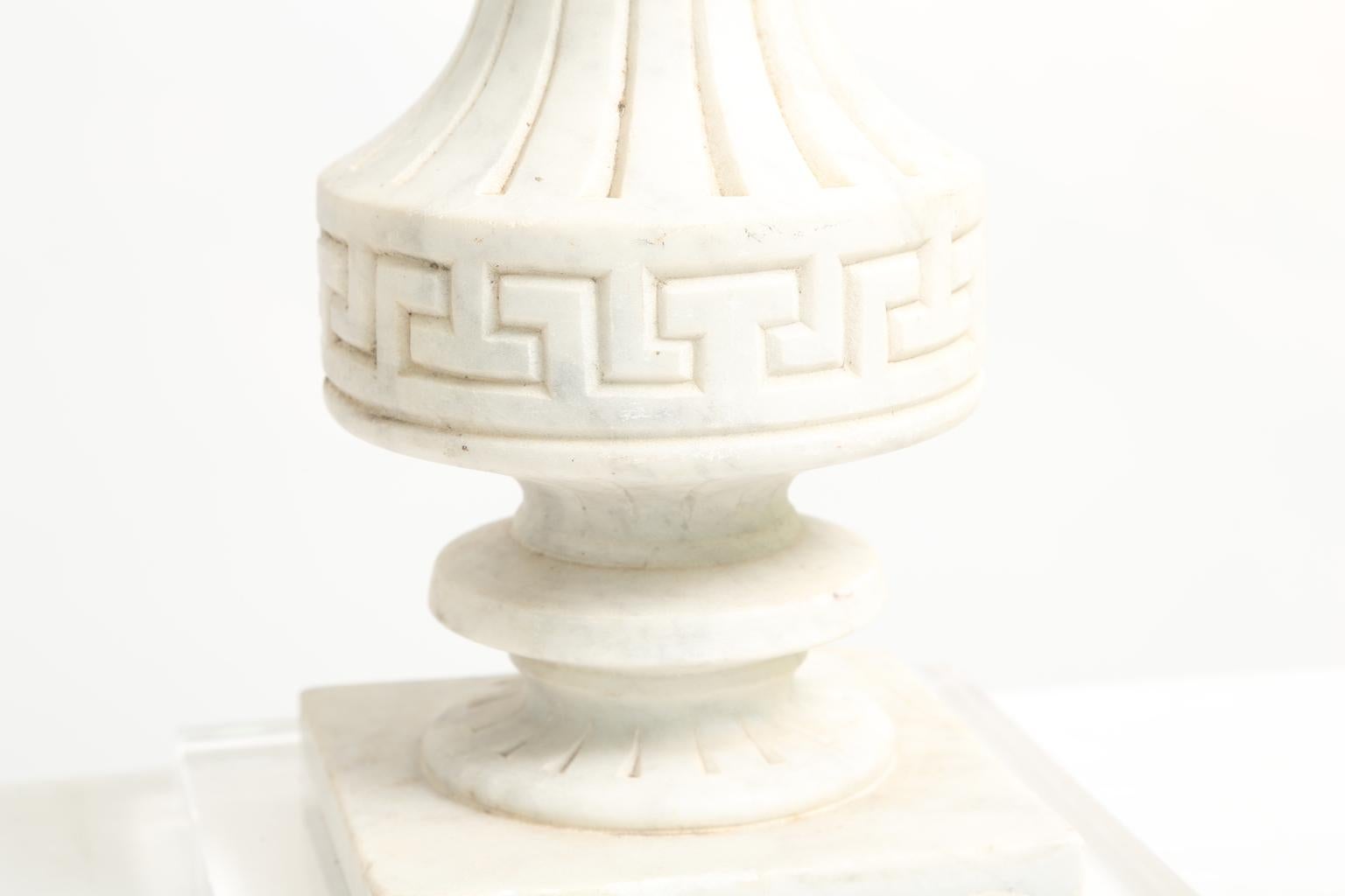 Pair of Carved Marble Baluster Lamps, on Bases of Lucite In Good Condition In West Palm Beach, FL