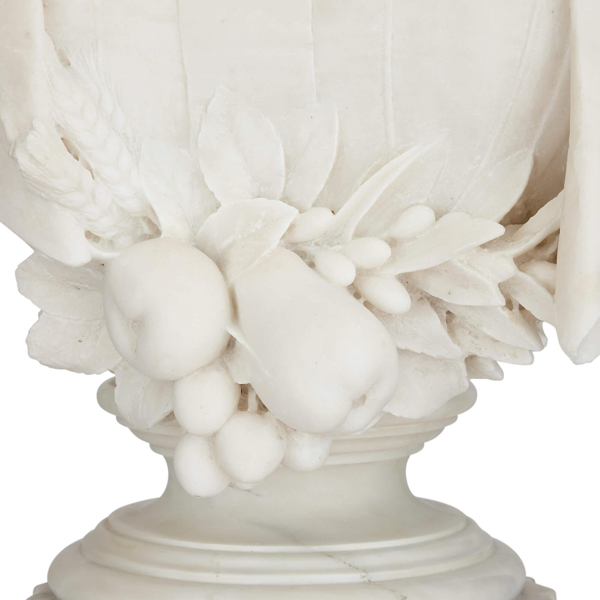 XIXe siècle Paire de bustes en marbre sculpté sur pied du sculpteur italien Arnaldo Fazzi en vente
