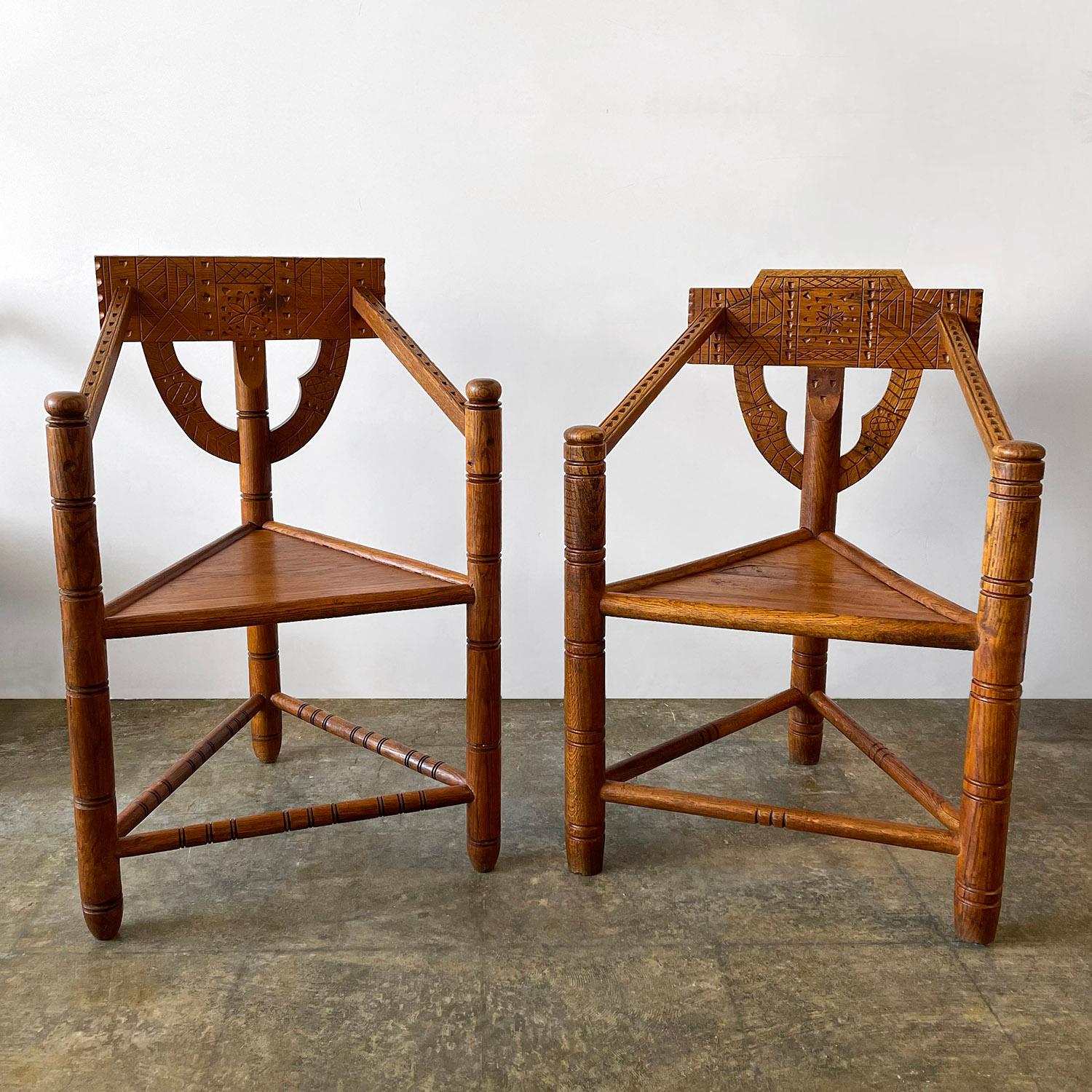 Pair of Carved Nordic Corner Chairs In Good Condition For Sale In Los Angeles, CA