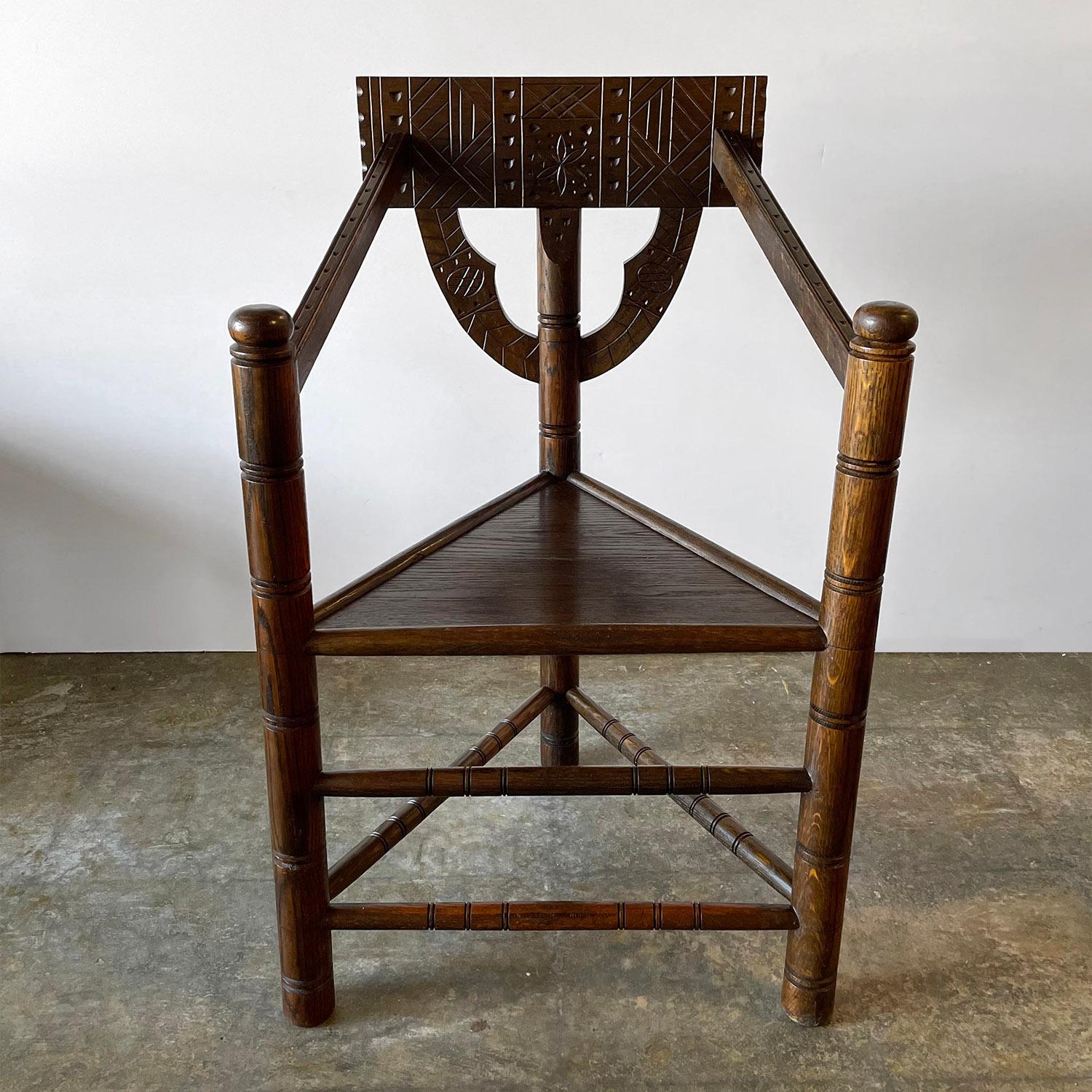 Pair of Carved Nordic Oak Corner Chairs  In Good Condition For Sale In Los Angeles, CA