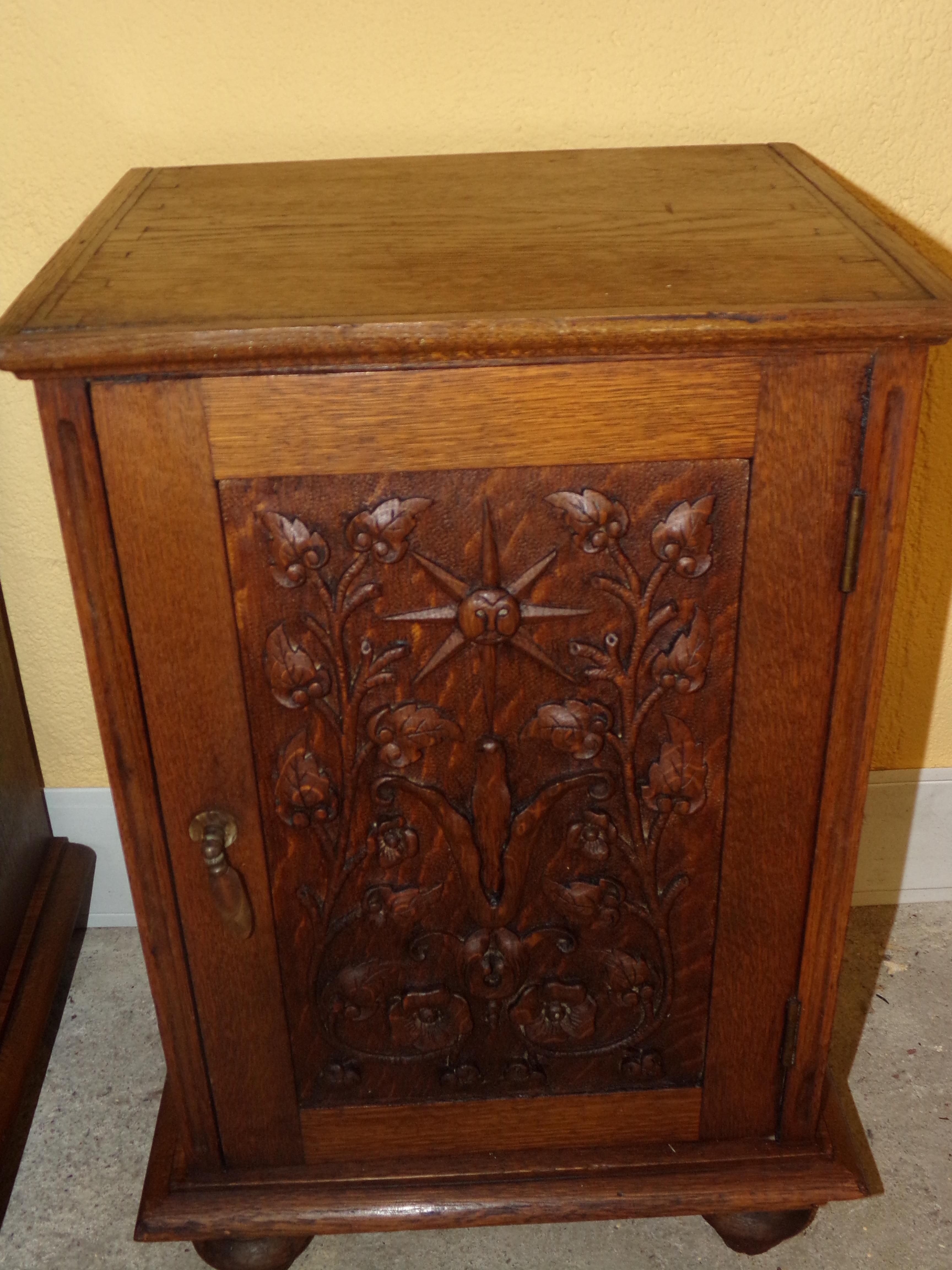 A very attractive pair of carved oak bedside cabinets, C1900.