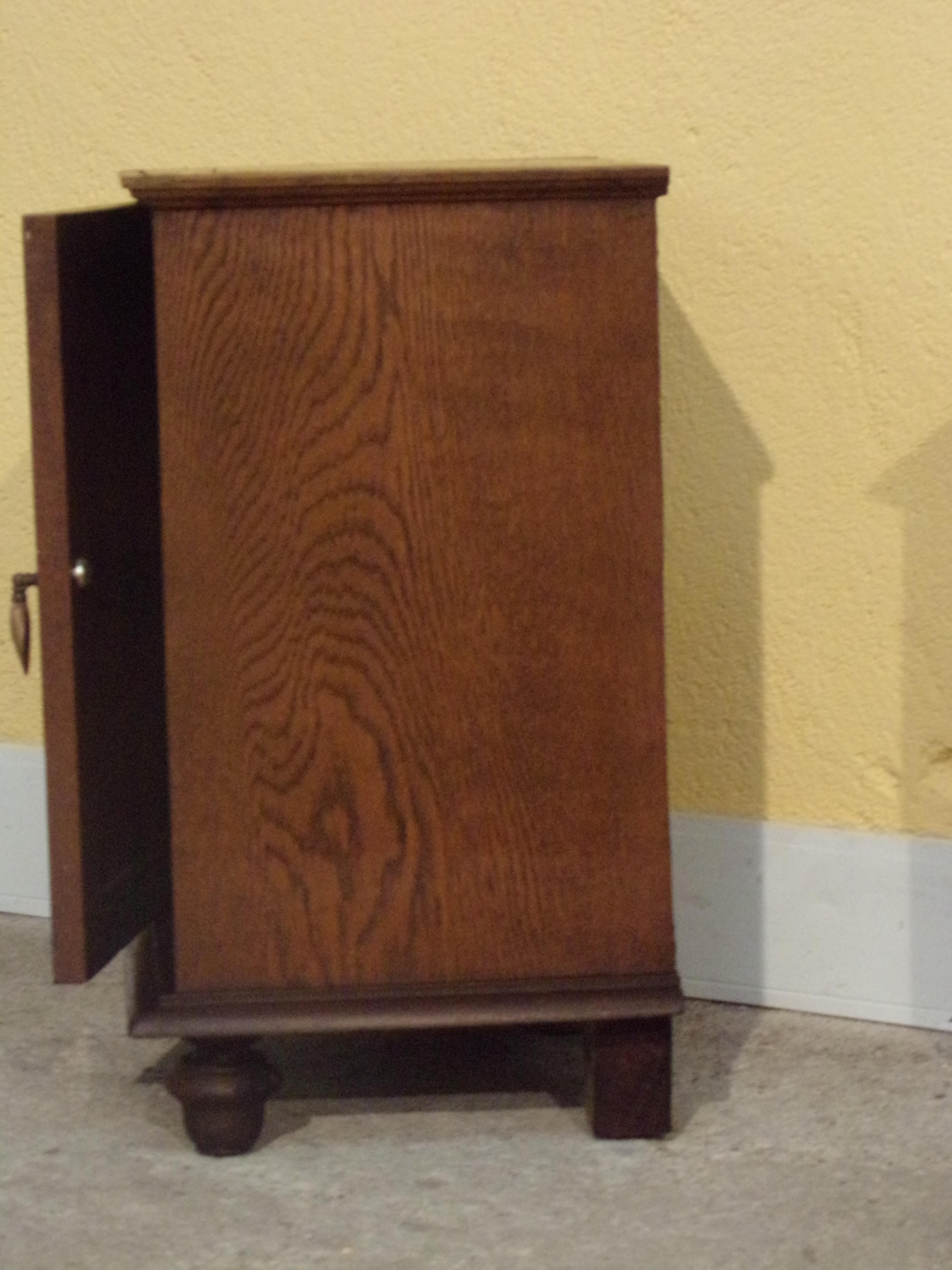 French Pair of Carved Oak Bedside Cabinets For Sale