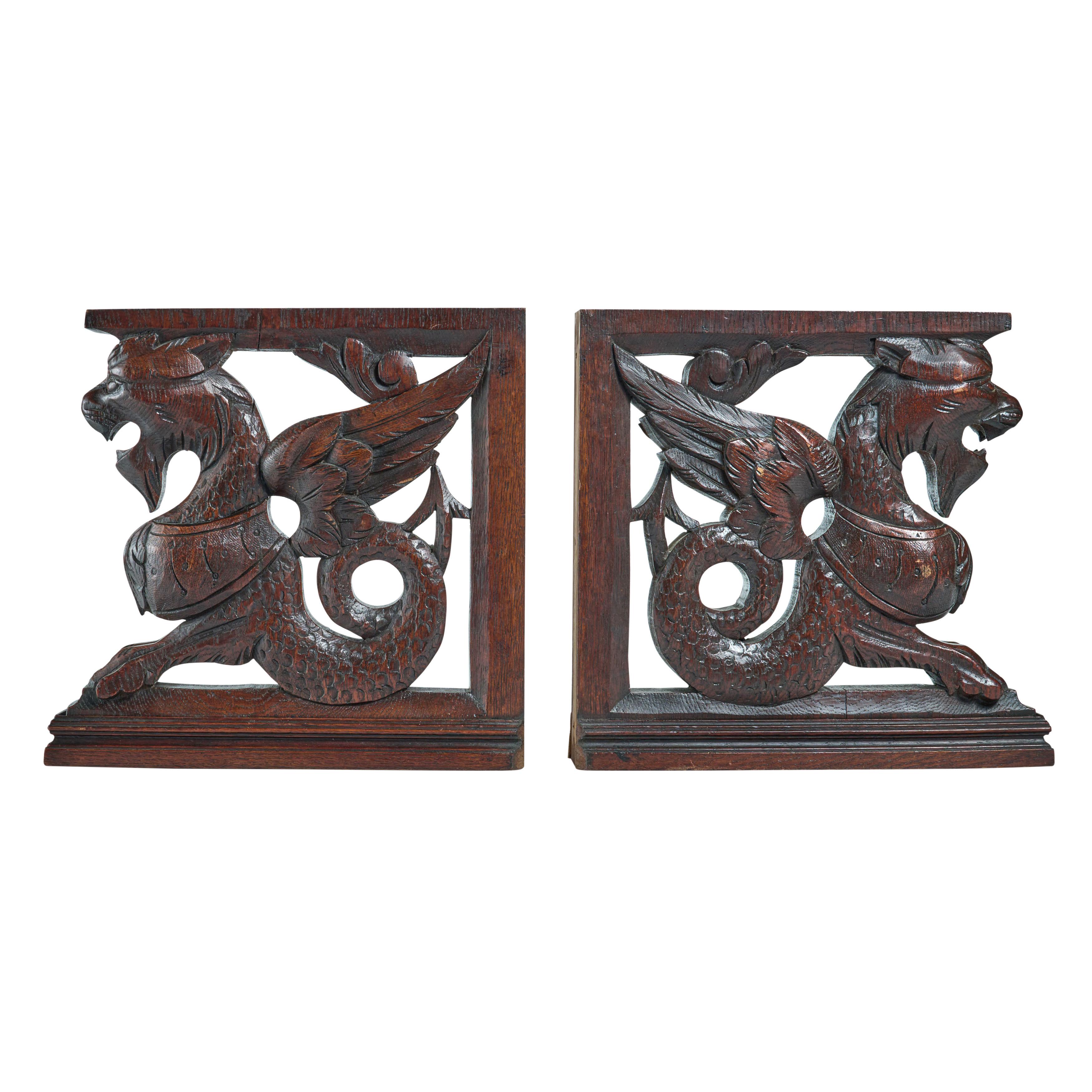 Early 20th Century Pair of Carved Oak Griffin Brackets For Sale