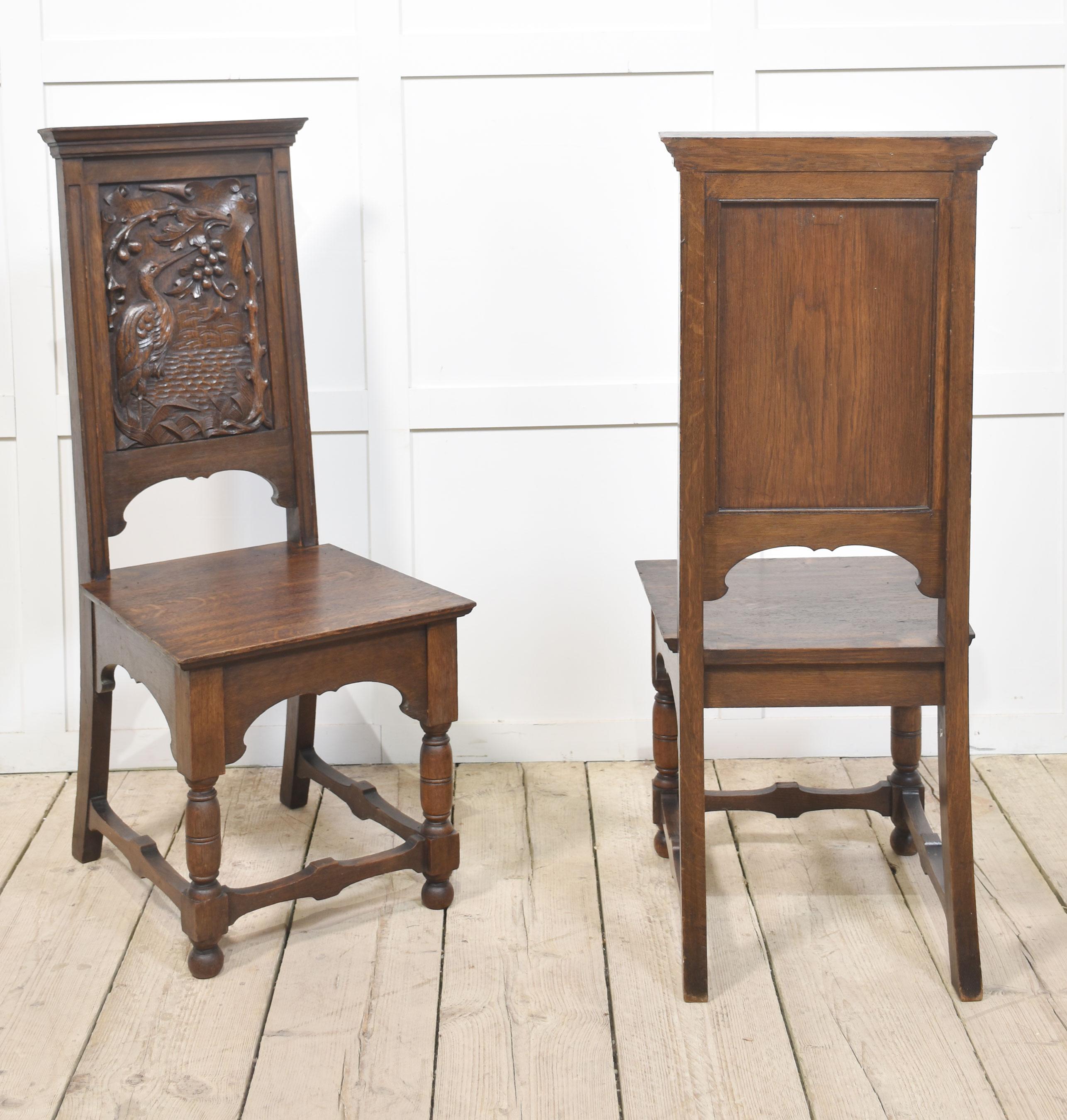 Pair of carved oak hall chairs im Angebot 3