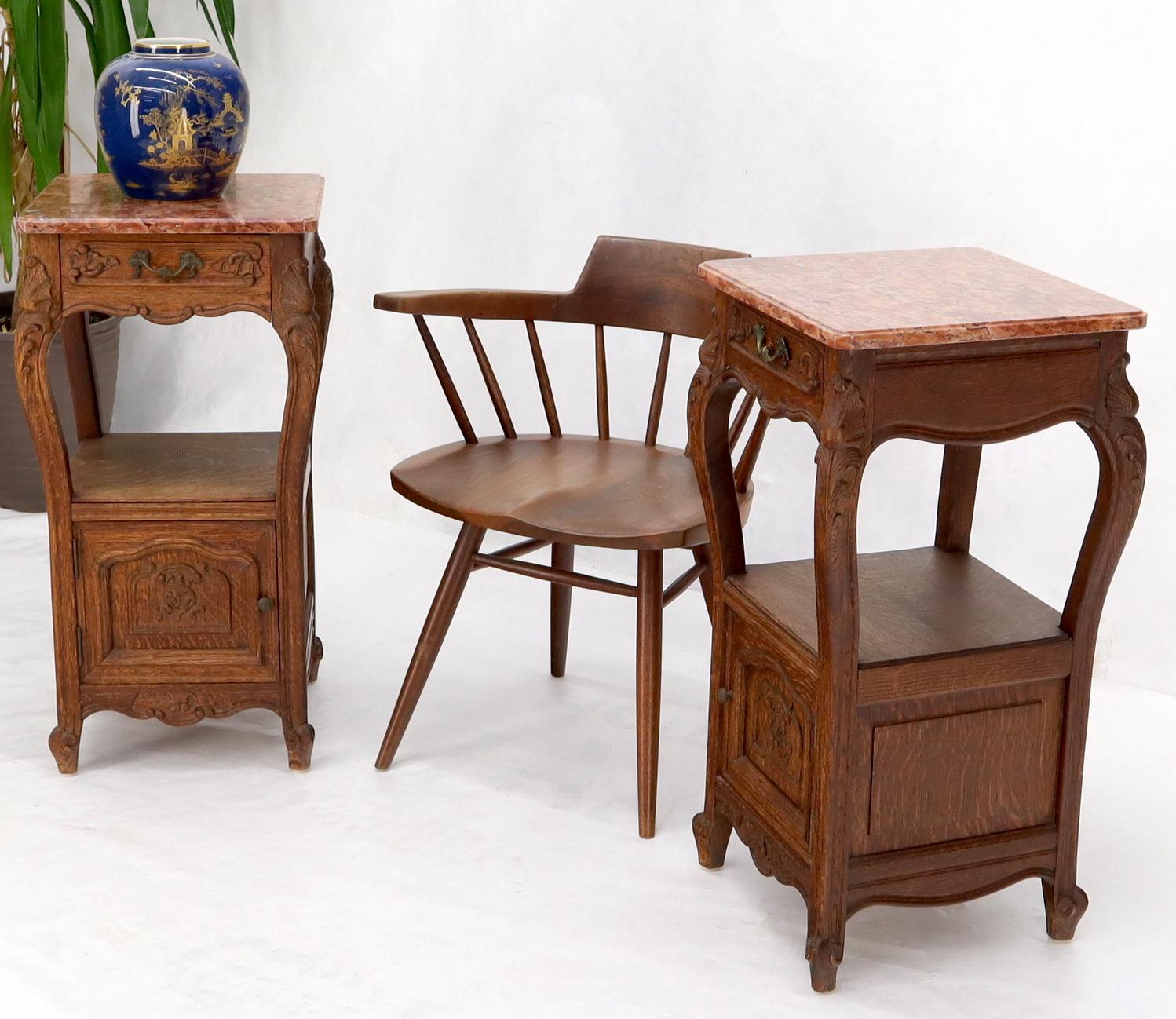 Carved Pair of carved oak rouge marble tops nightstands end tables For Sale