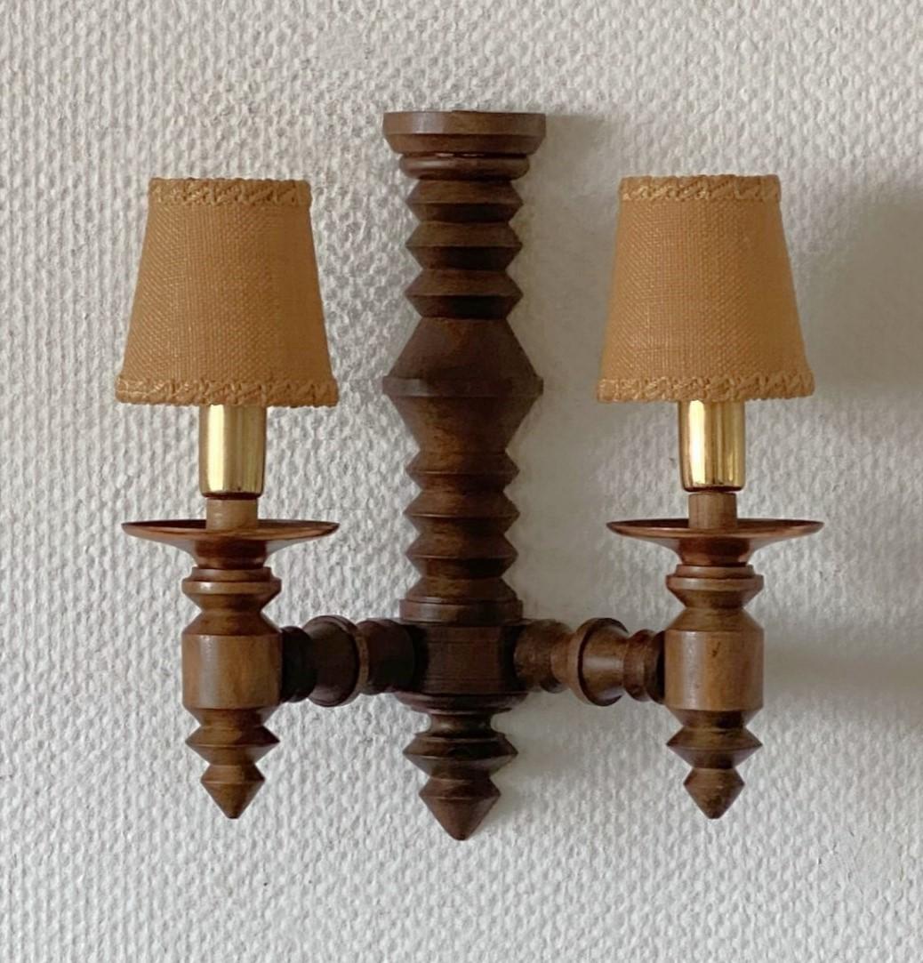 Mid-Century Modern Pair of French Carved Wood Wall Sconces by Charles Dudouyt, 1940s For Sale