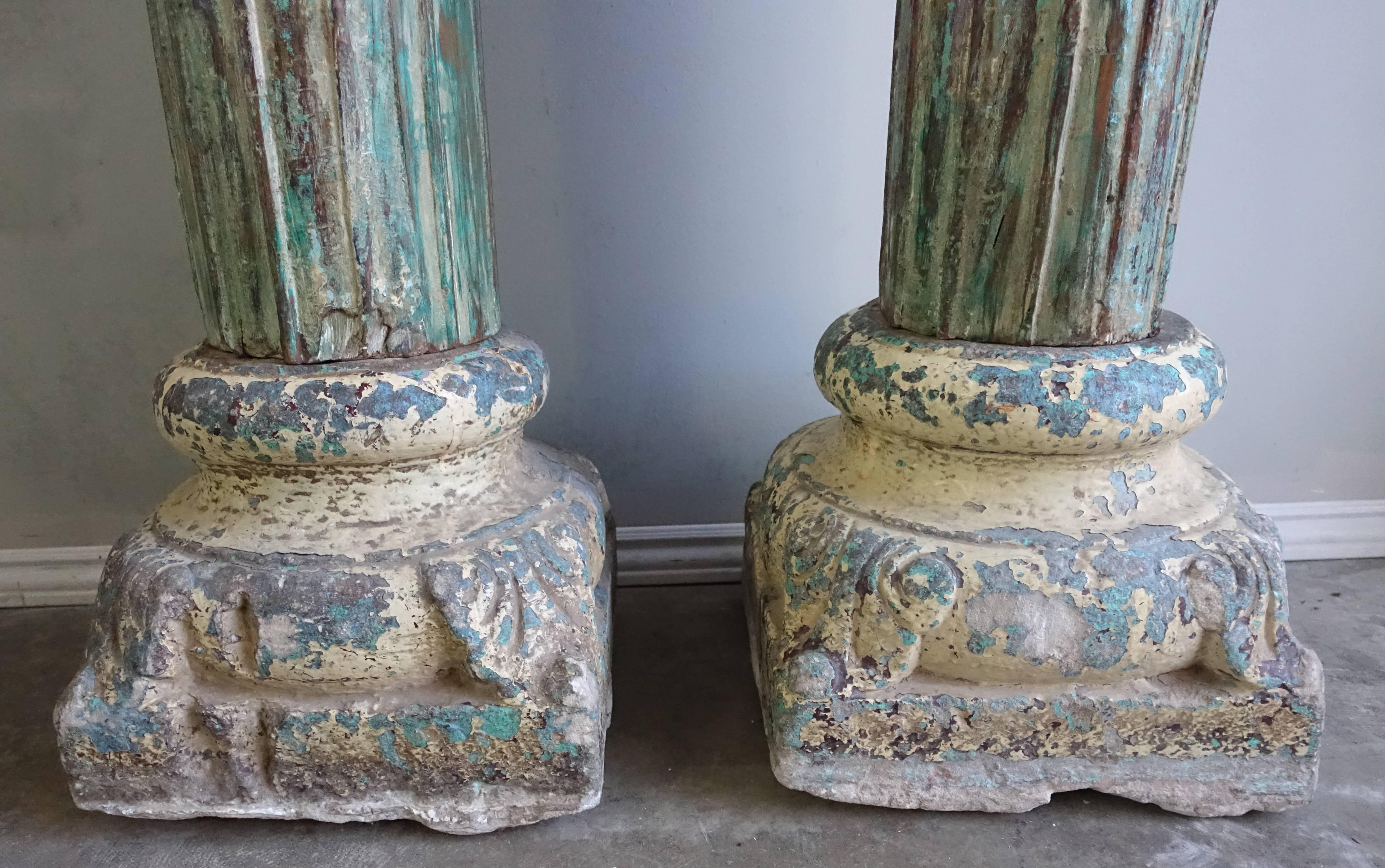 Pair of Carved Painted Columns, circa 1900s In Distressed Condition In Los Angeles, CA