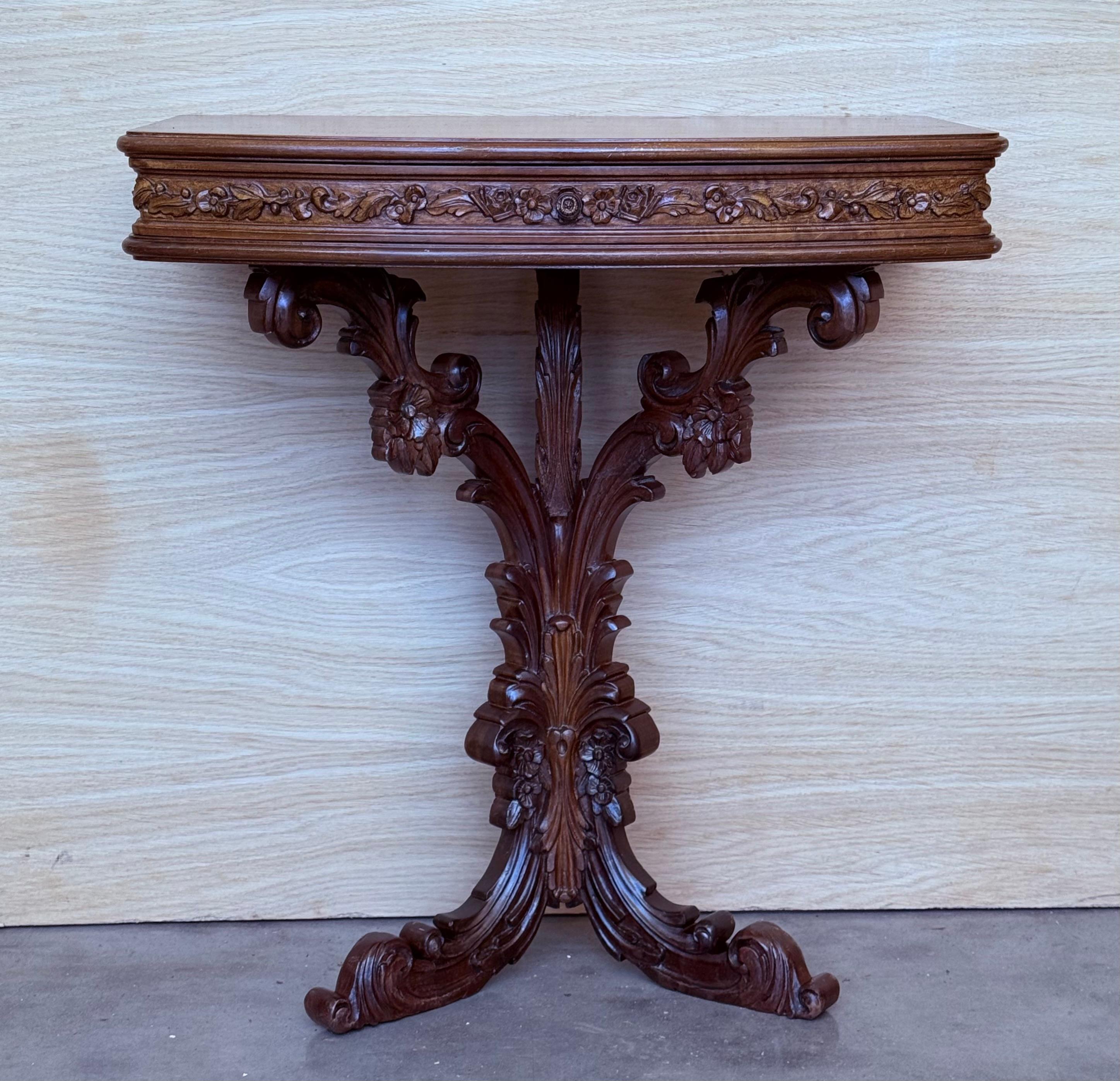French Pair of Carved Pedestal Nightstands with drawer For Sale