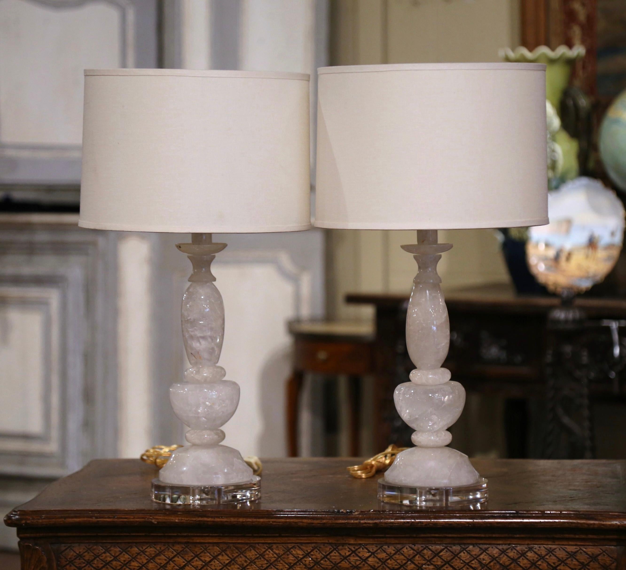 Pair of Carved Rock Crystal Table Lamps on Acrylic Bases  In Excellent Condition For Sale In Dallas, TX