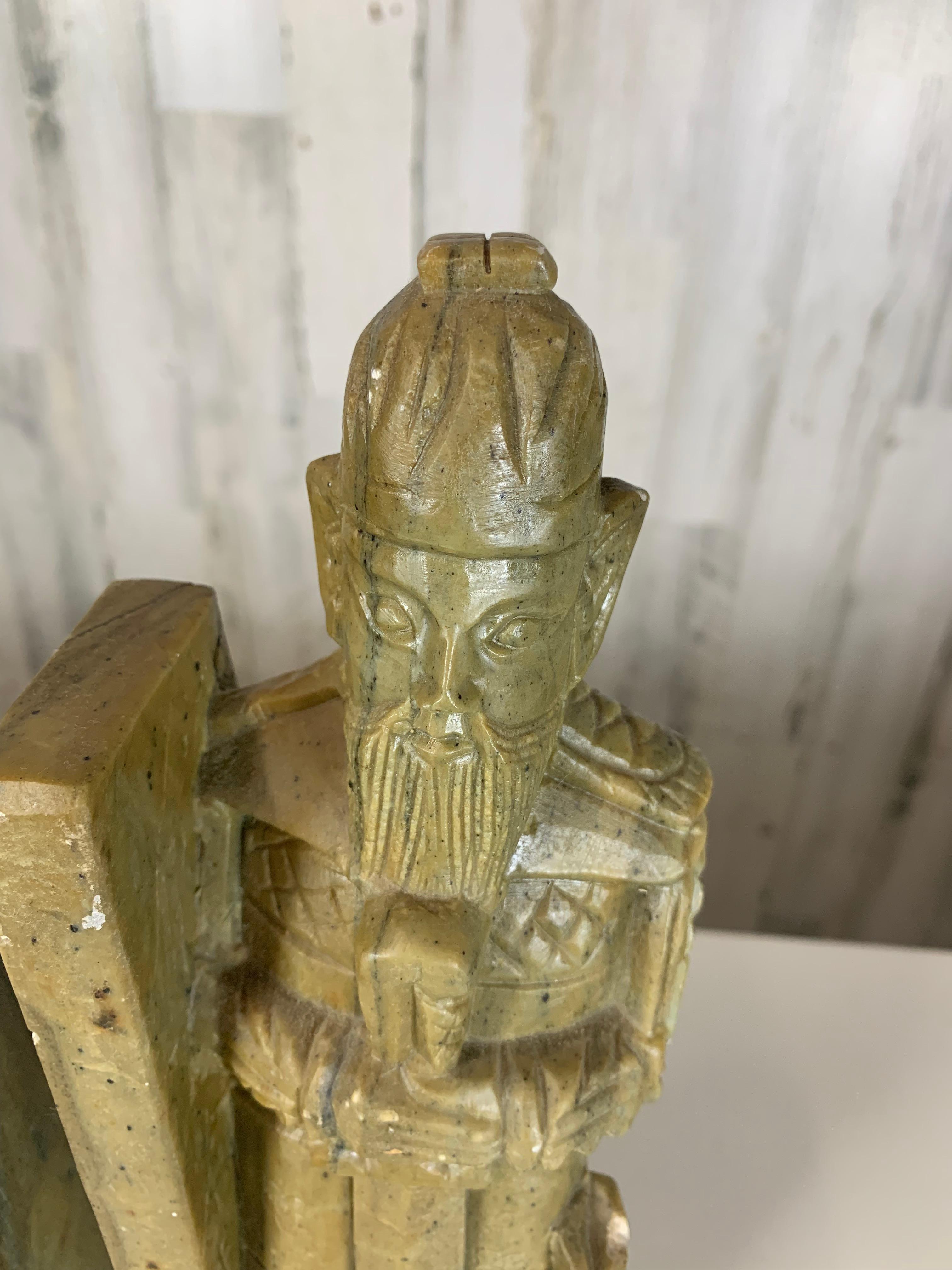 Coppia di fermalibri in pietra ollare scolpita Scholar- Warrior in vendita 4