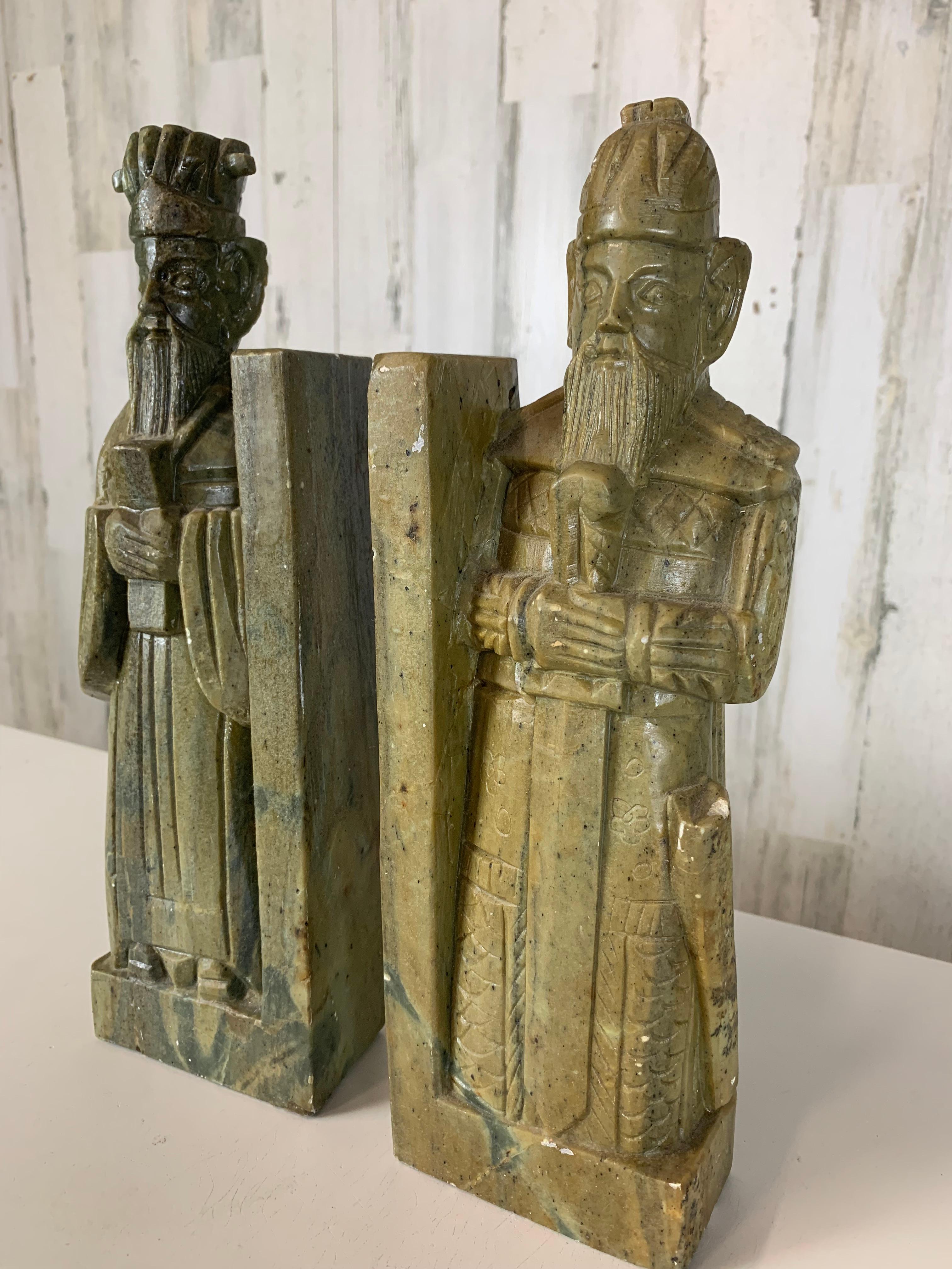Coppia di fermalibri in pietra ollare scolpita Scholar- Warrior in vendita 7