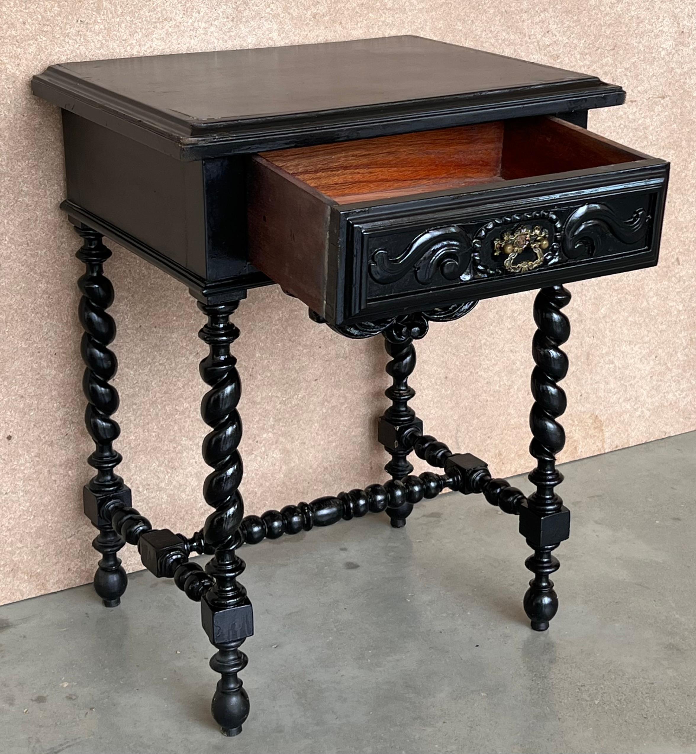 Walnut Pair of Carved Spanish Nightstands with Solomonic Columns and Drawer in Black For Sale