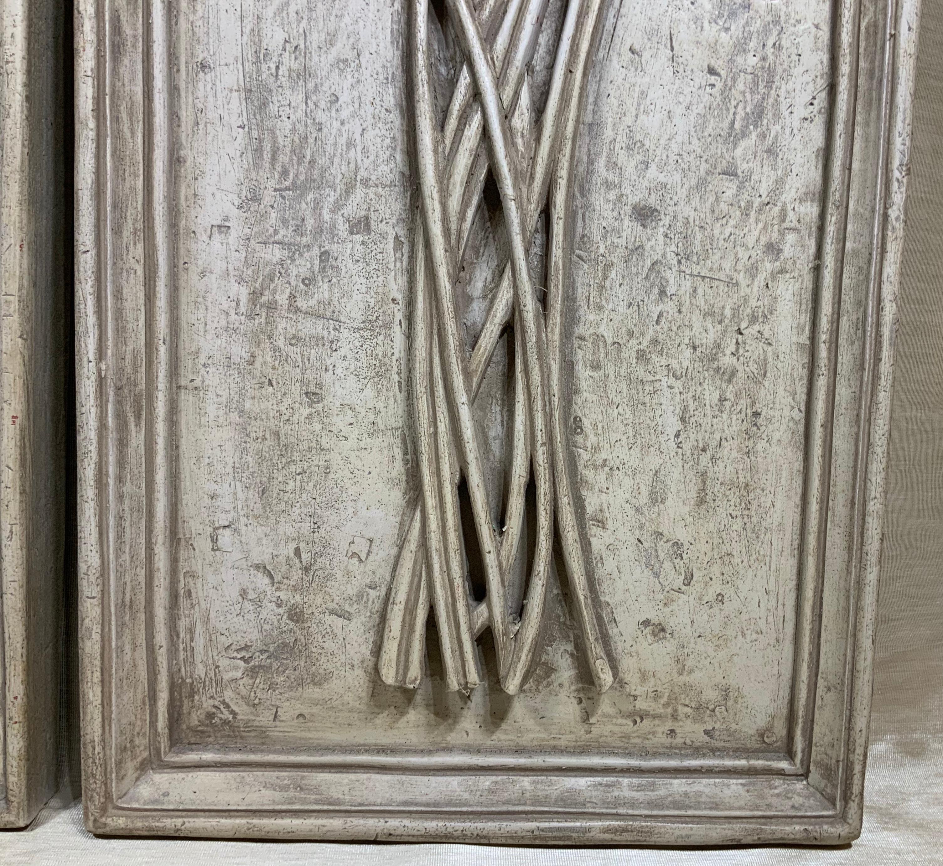 Late 20th Century Pair of Carved Wall ‏Hanging For Sale