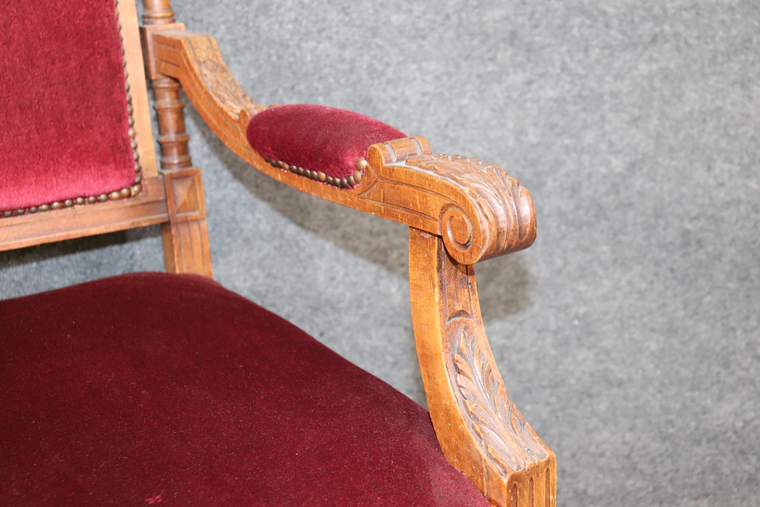Pair of Carved Walnut Burgundy Velvet Louis XVI Fauteuil Armchairs, circa 1920 For Sale 6