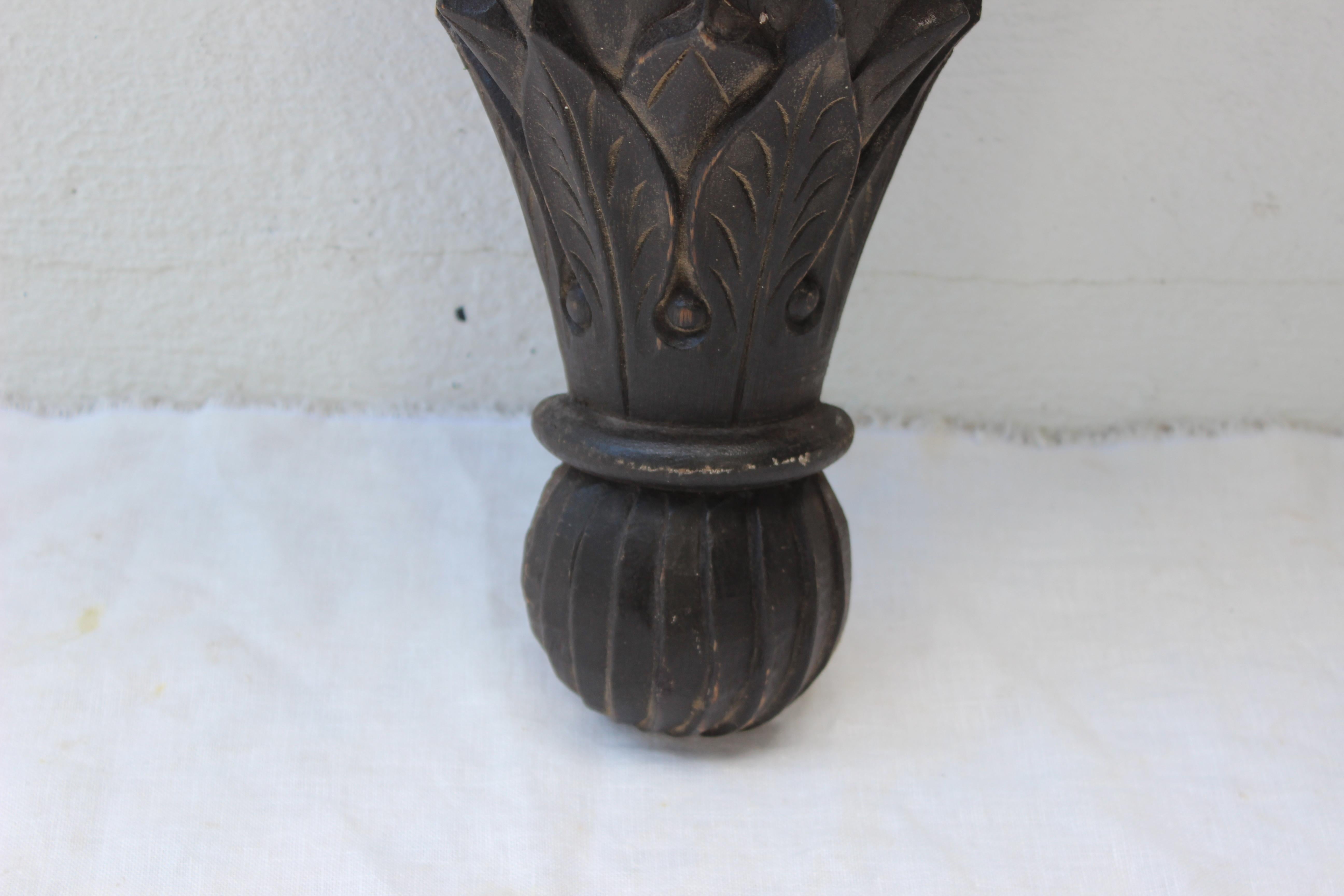 20th Century Pair of Carved Wood Brackets