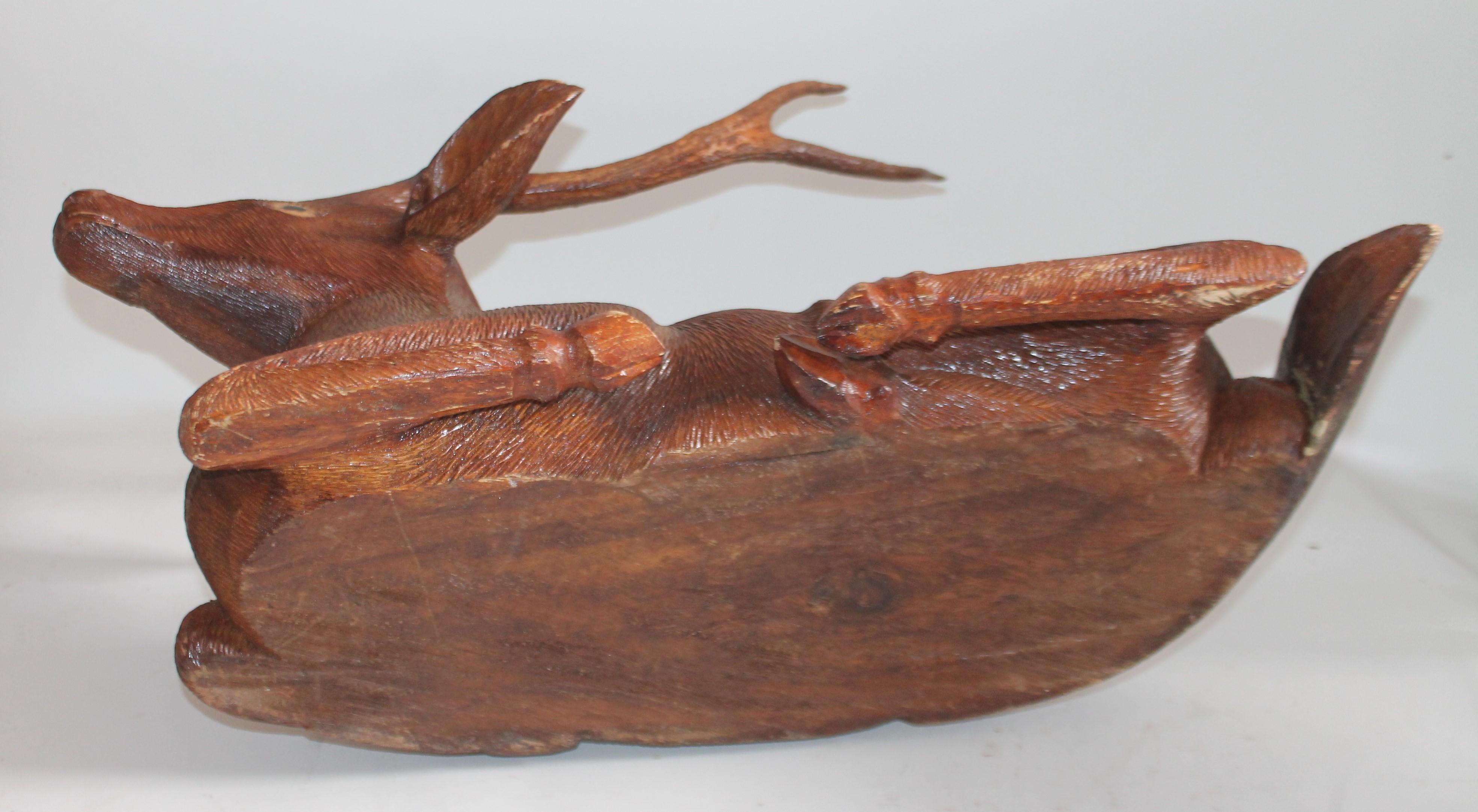 Pair of Carved Wood Folk Art Deer For Sale 3