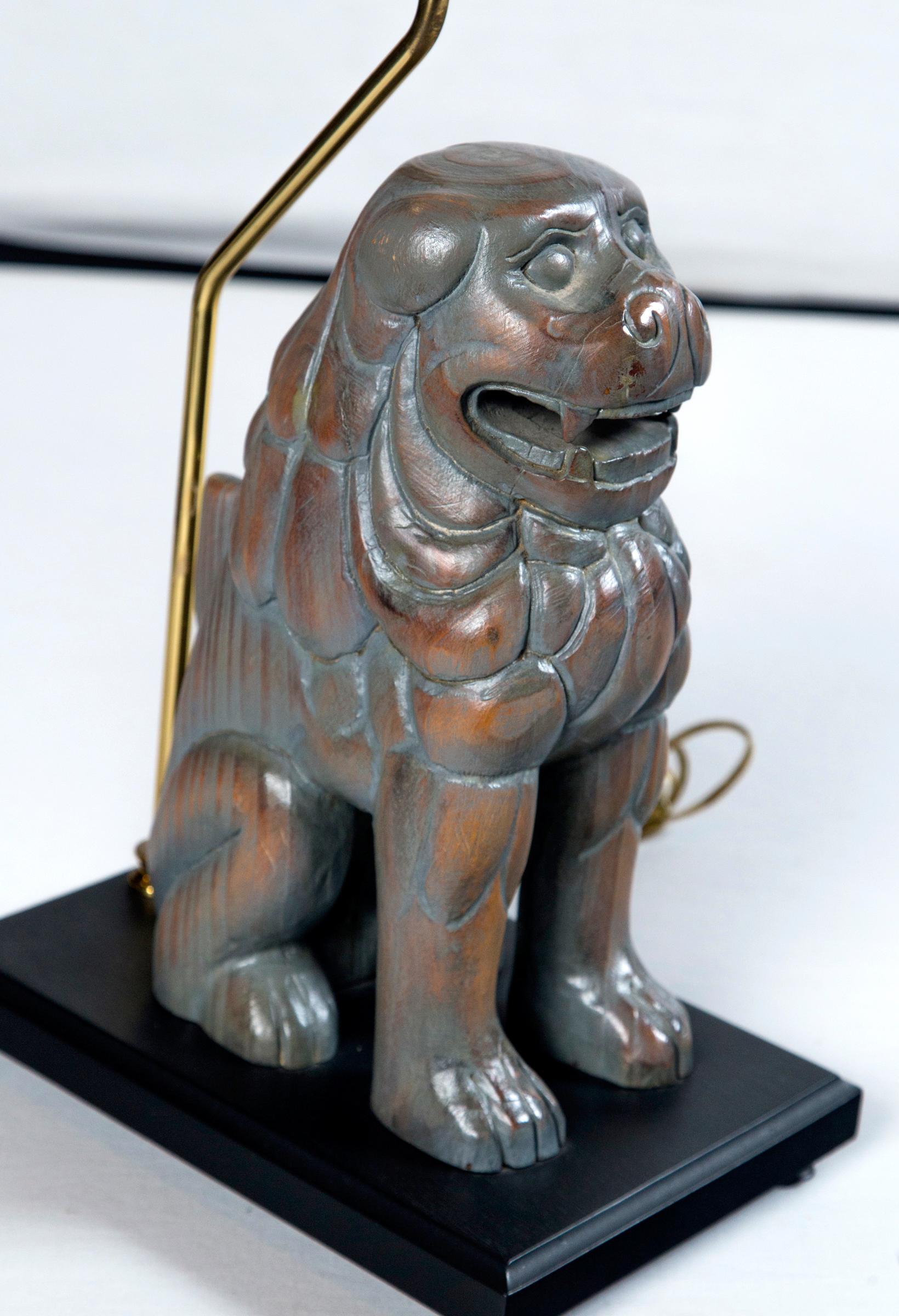 Paire de lampes à chien en Wood Wood sculpté par Sarreid  en vente 1