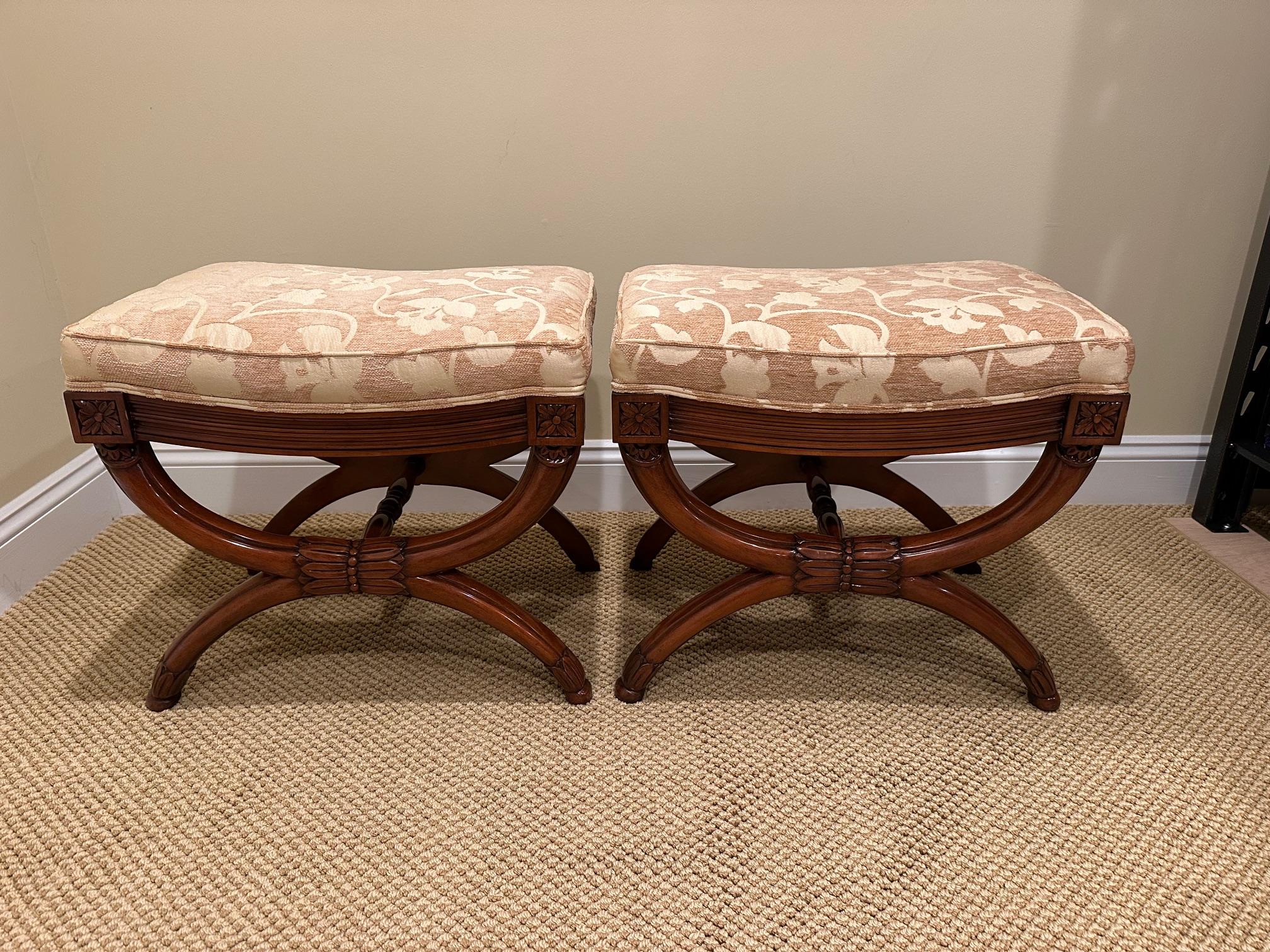 Pair of Carved Wood Karges Benches with Neutral Plush Upholstery en vente 1