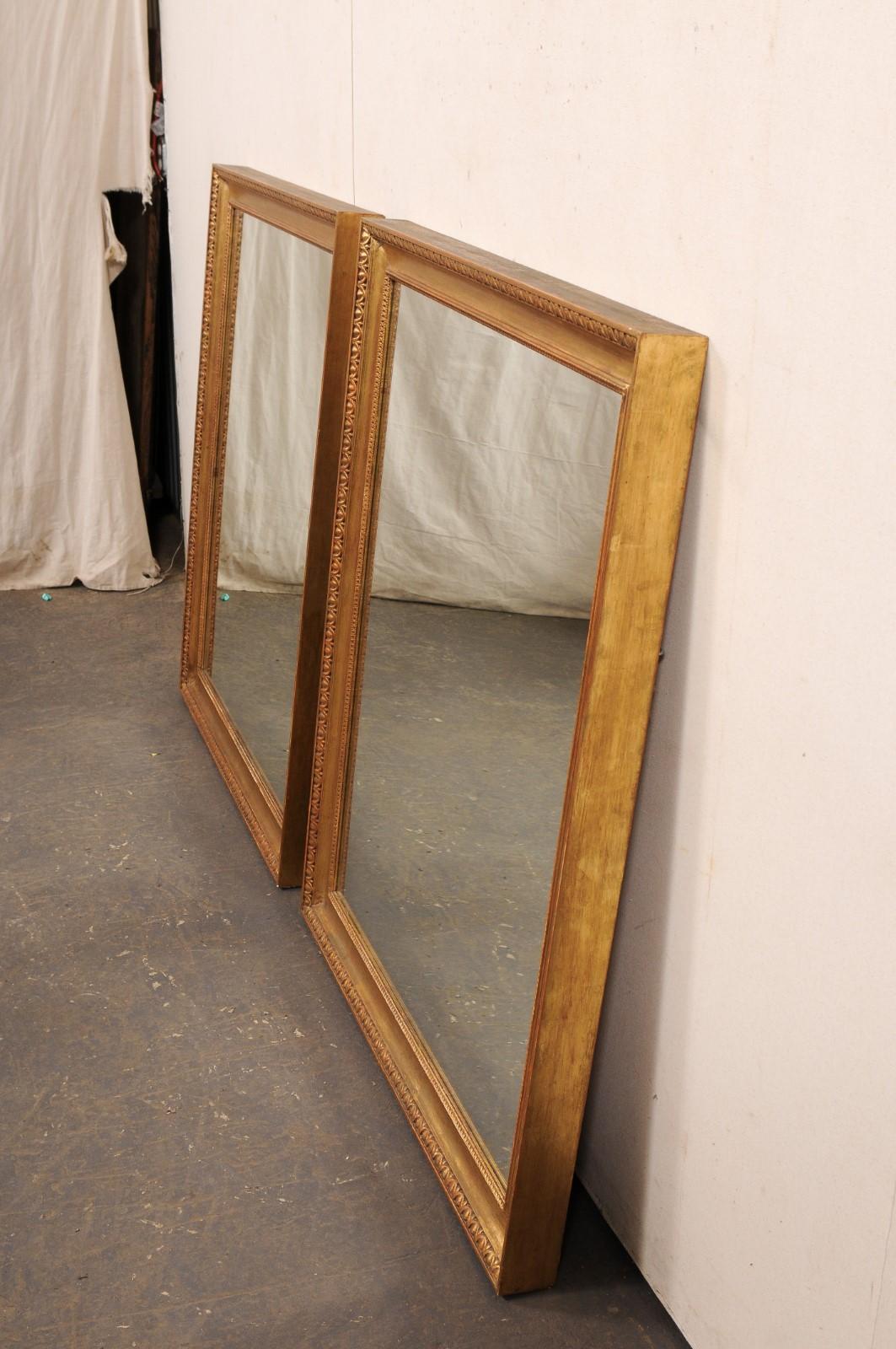 Pair of Carved-Wood Mirrors, Gold Frame w/Egg-and-Dart & Lamb's Tongue Trim For Sale 4