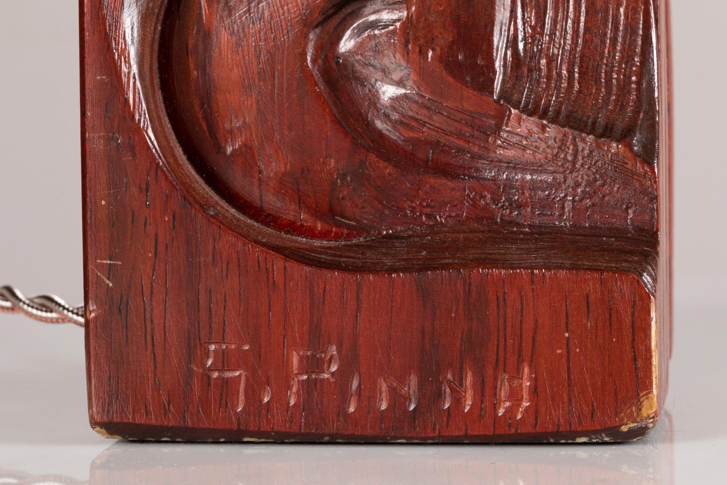 Pareja de lámparas de mesa de madera tallada de Gianni Pinna en venta 3