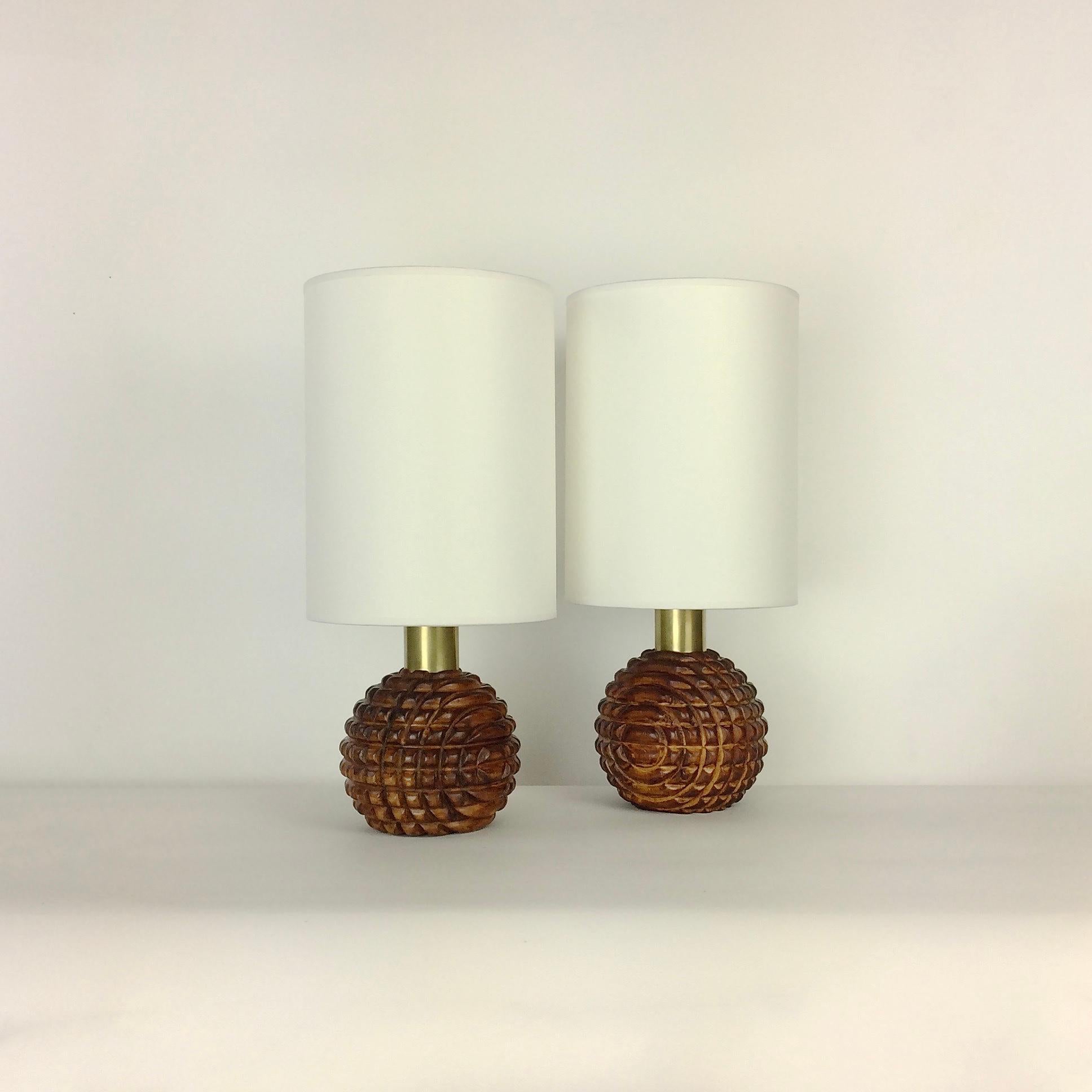 Pair of Carved Wood Table Lamps, circa 1970, Italy 11
