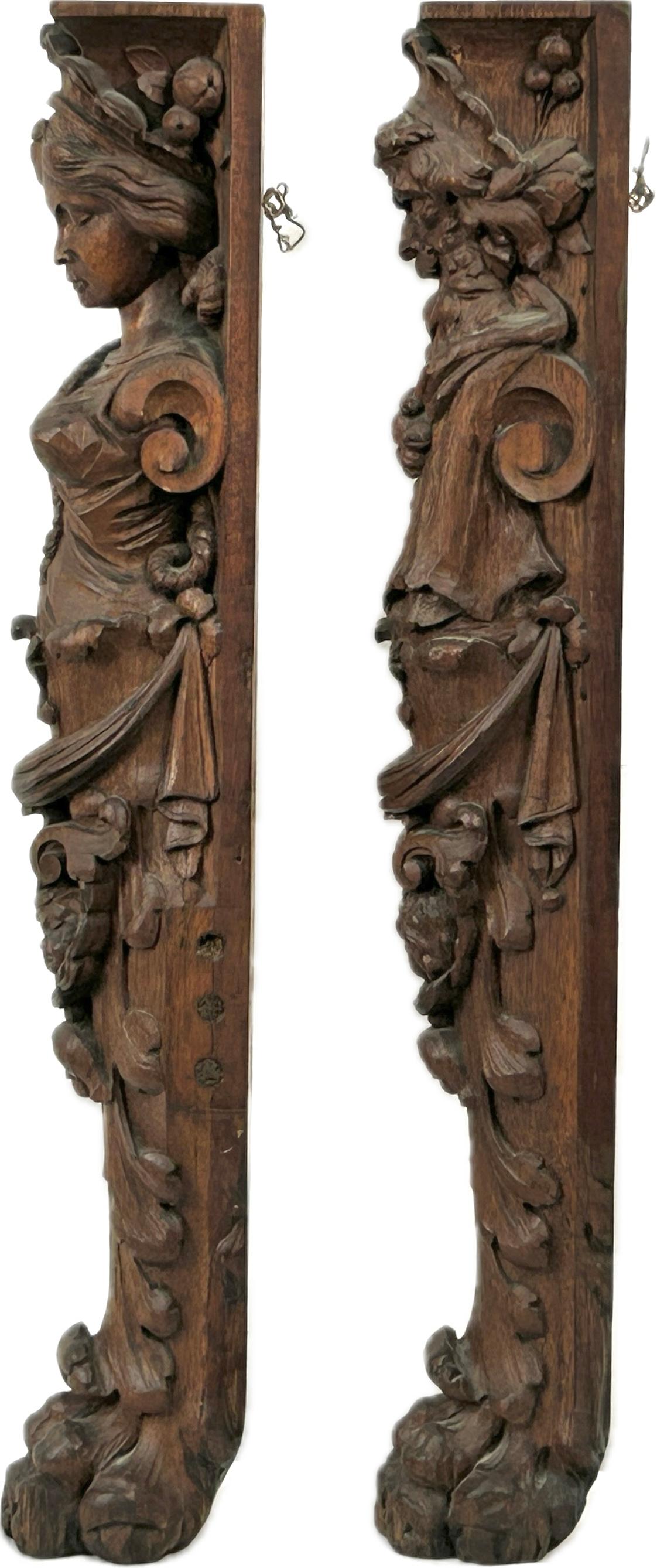 Pair Of Carved Wooden Architectural Fragments In Good Condition For Sale In Bradenton, FL