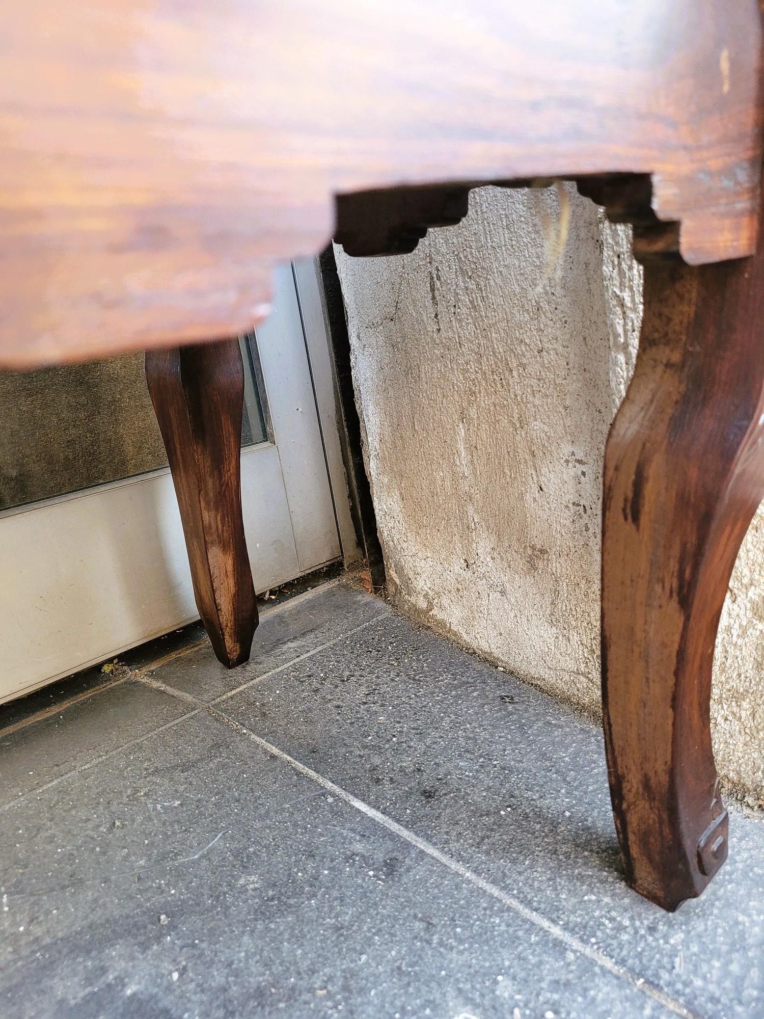 Coppia di poltrone in legno intagliato, Cina, fine XIX-inizio XX secolo in vendita 8