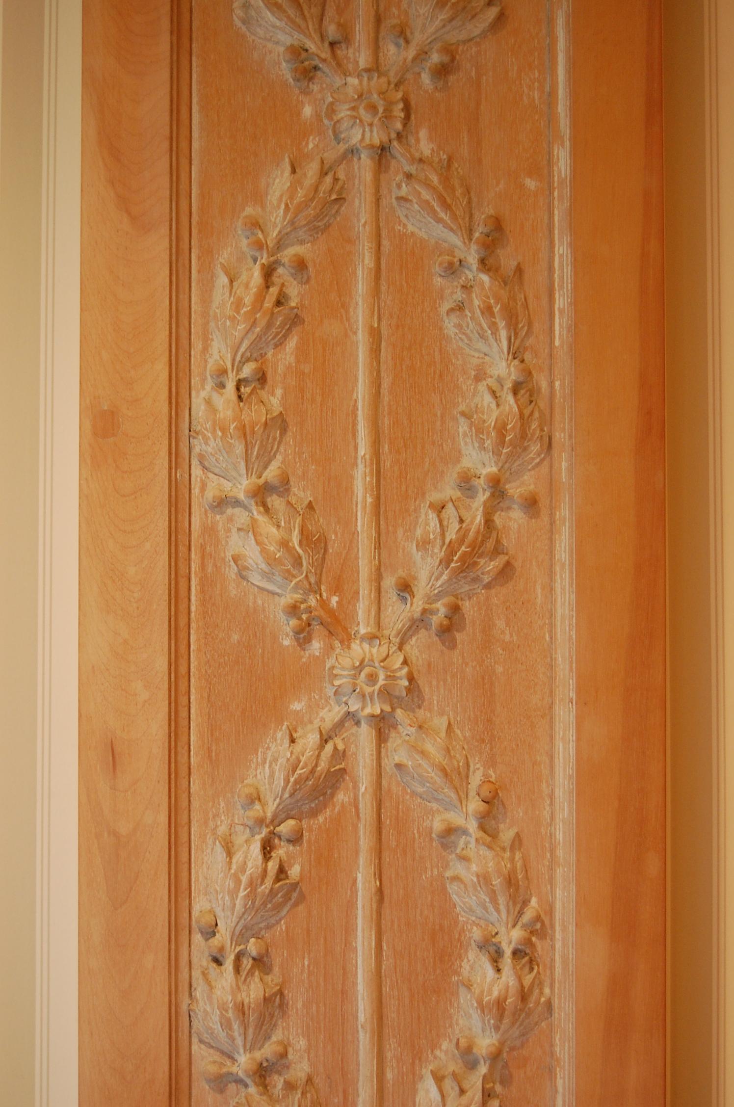 Carved Wooden Pilasters Featuring Classic Urns with Intertwining Branches, Pair For Sale 12