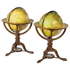 Paar Bibliothekstische mit Globen von Carys, englisch, 1800