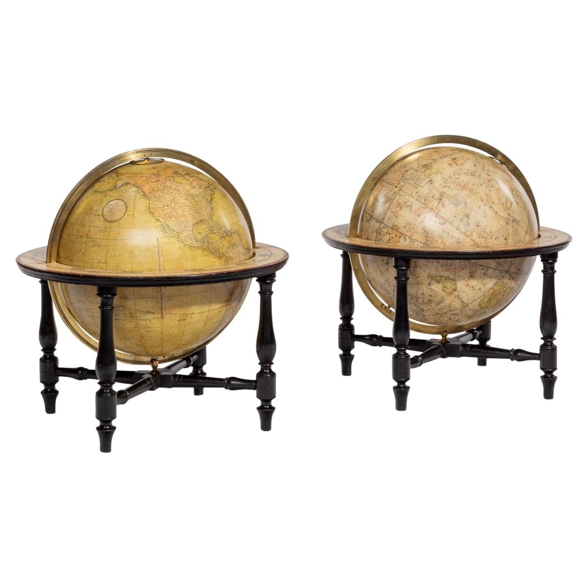 Paire de globes de table Cary's en vente