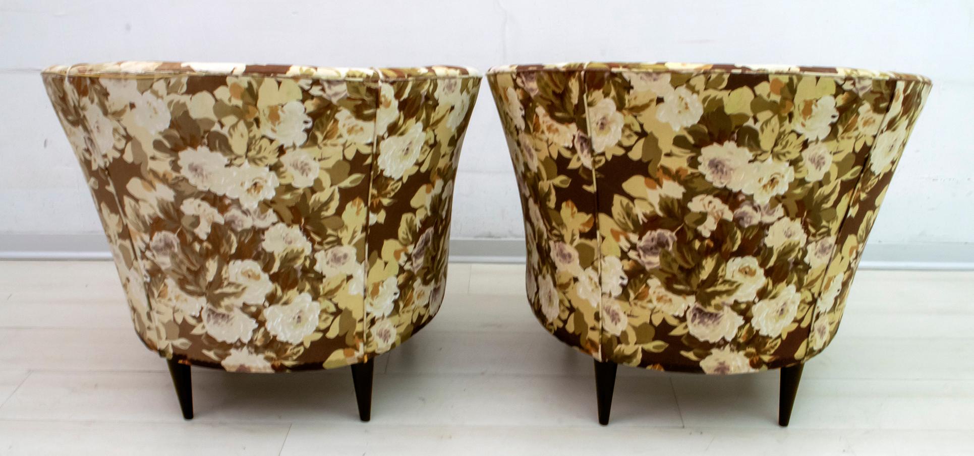 Fabric Pair of Casa e Giardino Mid-Century Modern Italian Small Armchairs, 1950s