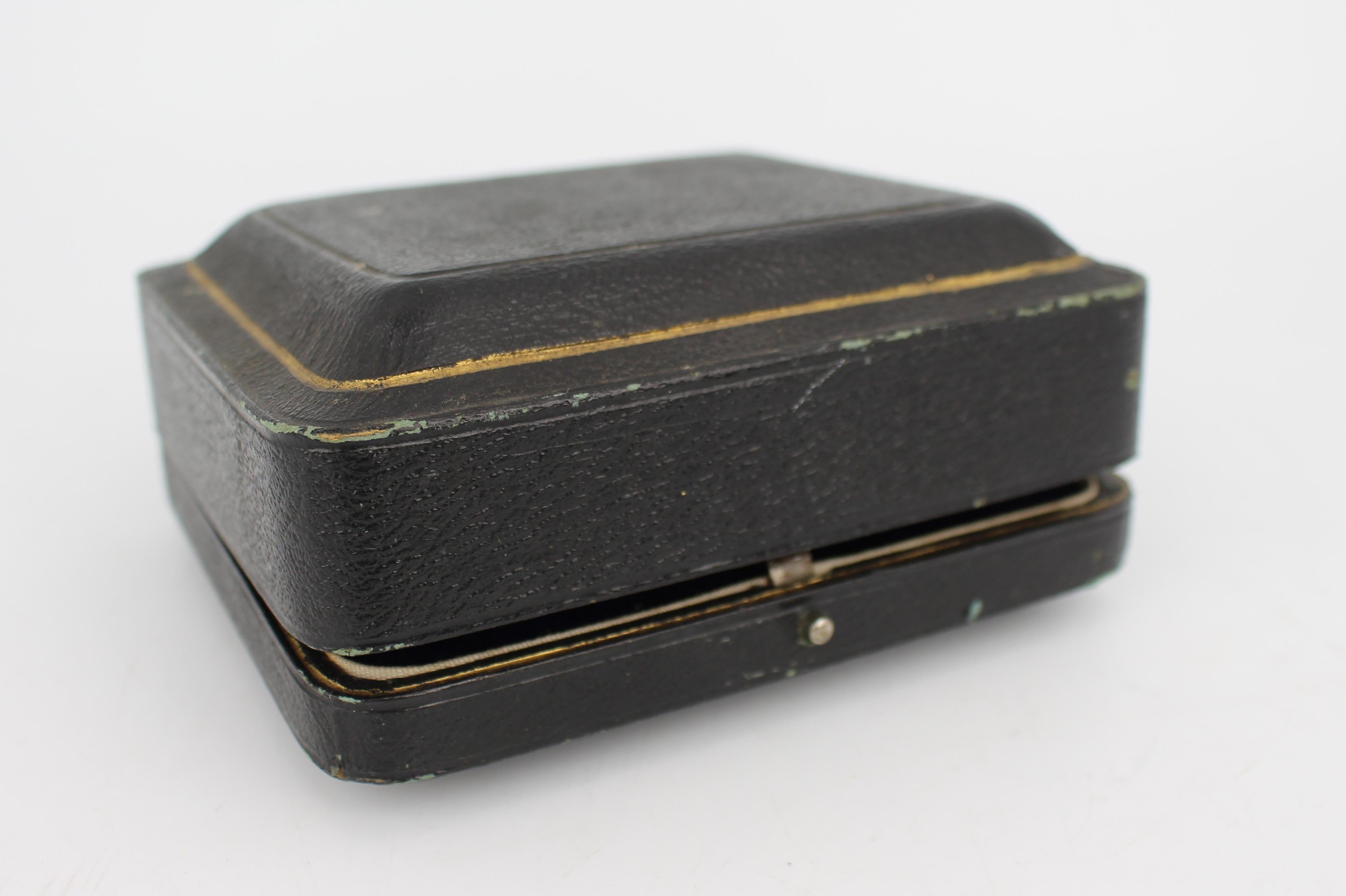 20th Century Pair of Cased Antique Sterling Silver Pepperettes – Birmingham 1919 For Sale