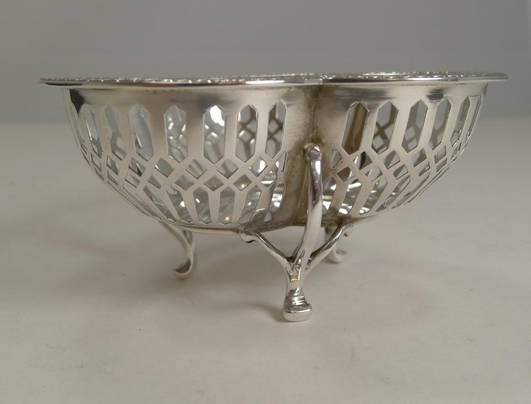 Pair of Cased English Sterling Silver Baskets, 1910 at 1stDibs