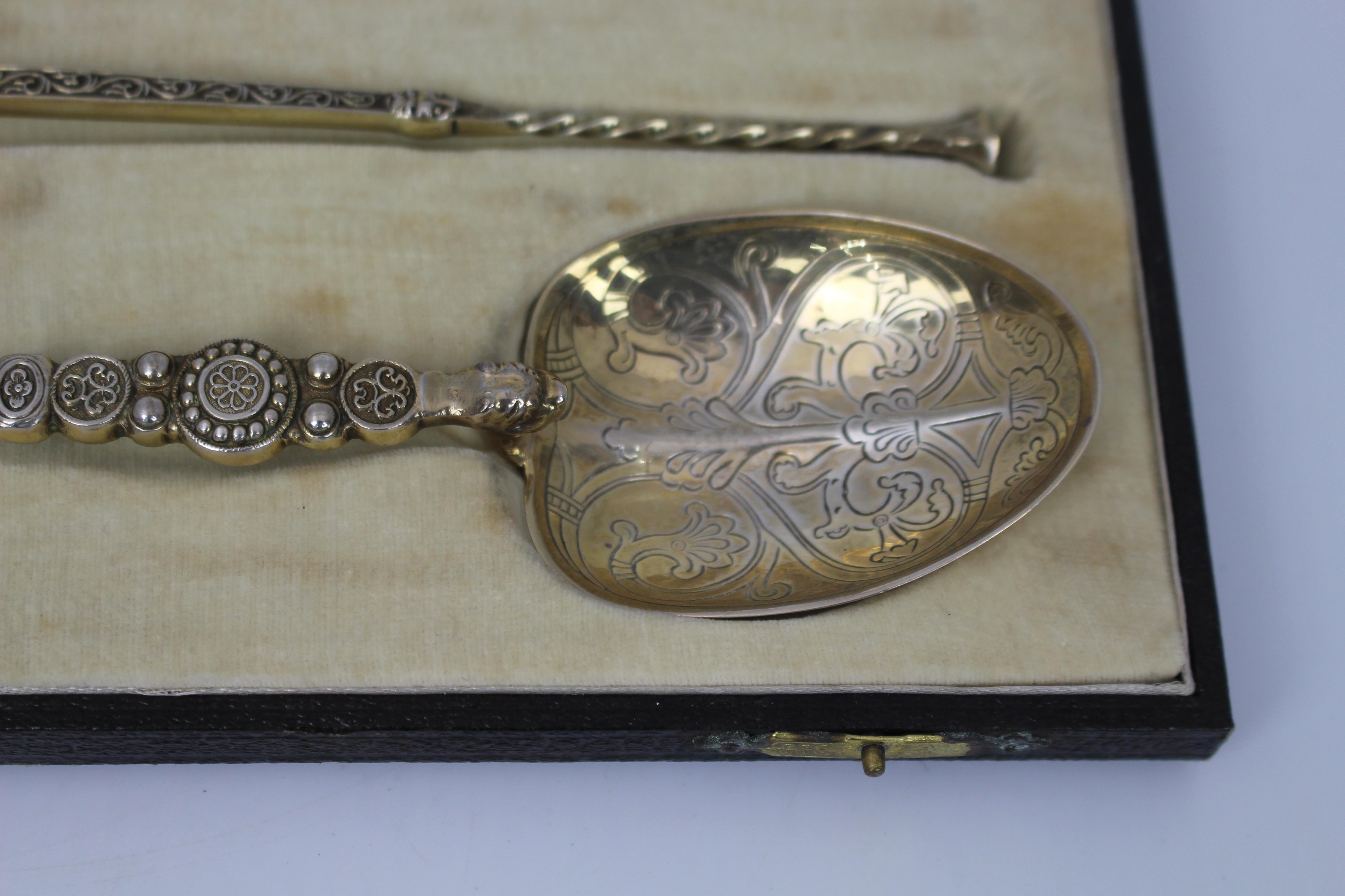 Pareja de Cucharas de Unción de Plata Dorada Envasadas - Birmingham, 1936 siglo XX en venta