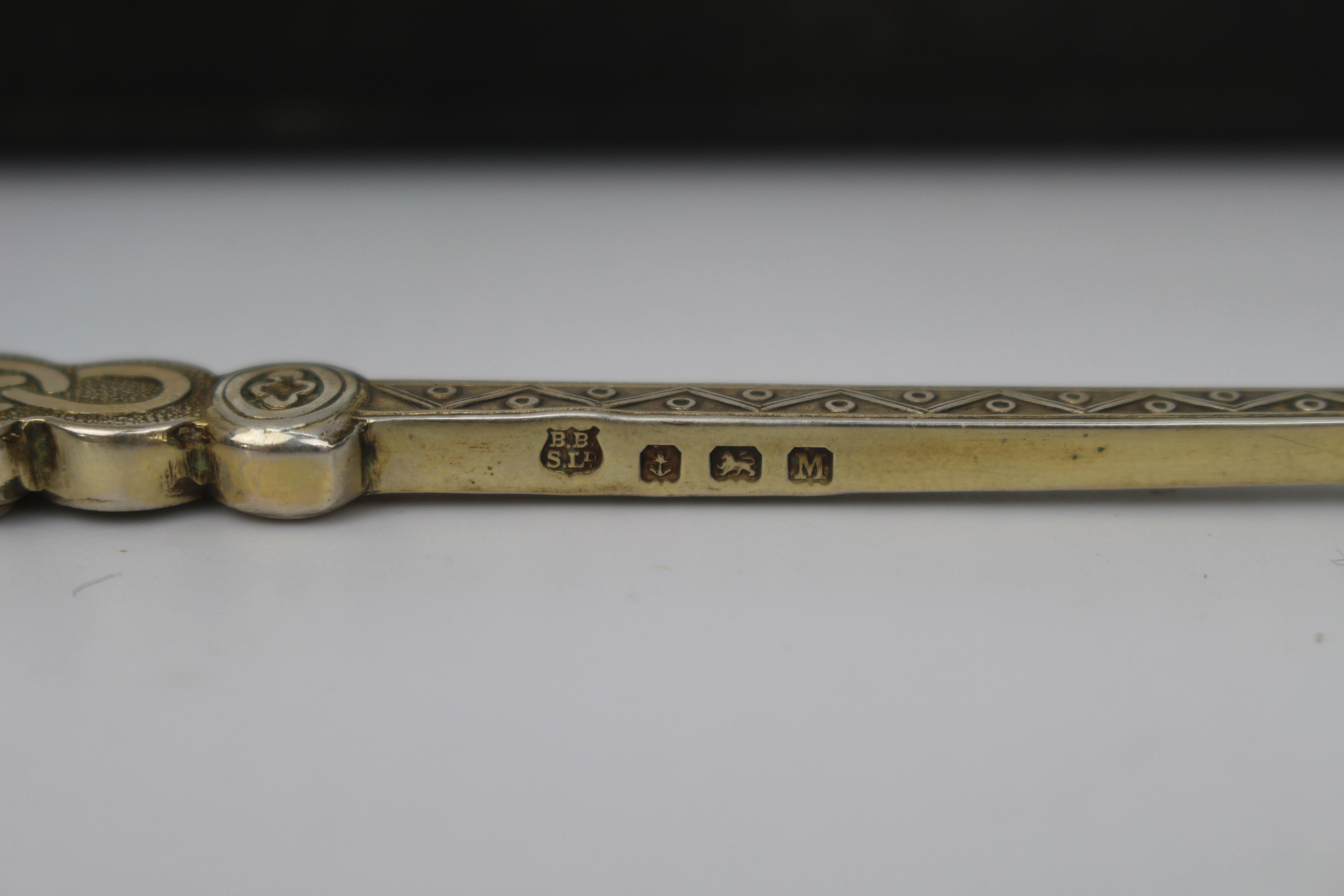 Pareja de Cucharas de Unción de Plata Dorada Envasadas - Birmingham, 1936 en venta 1